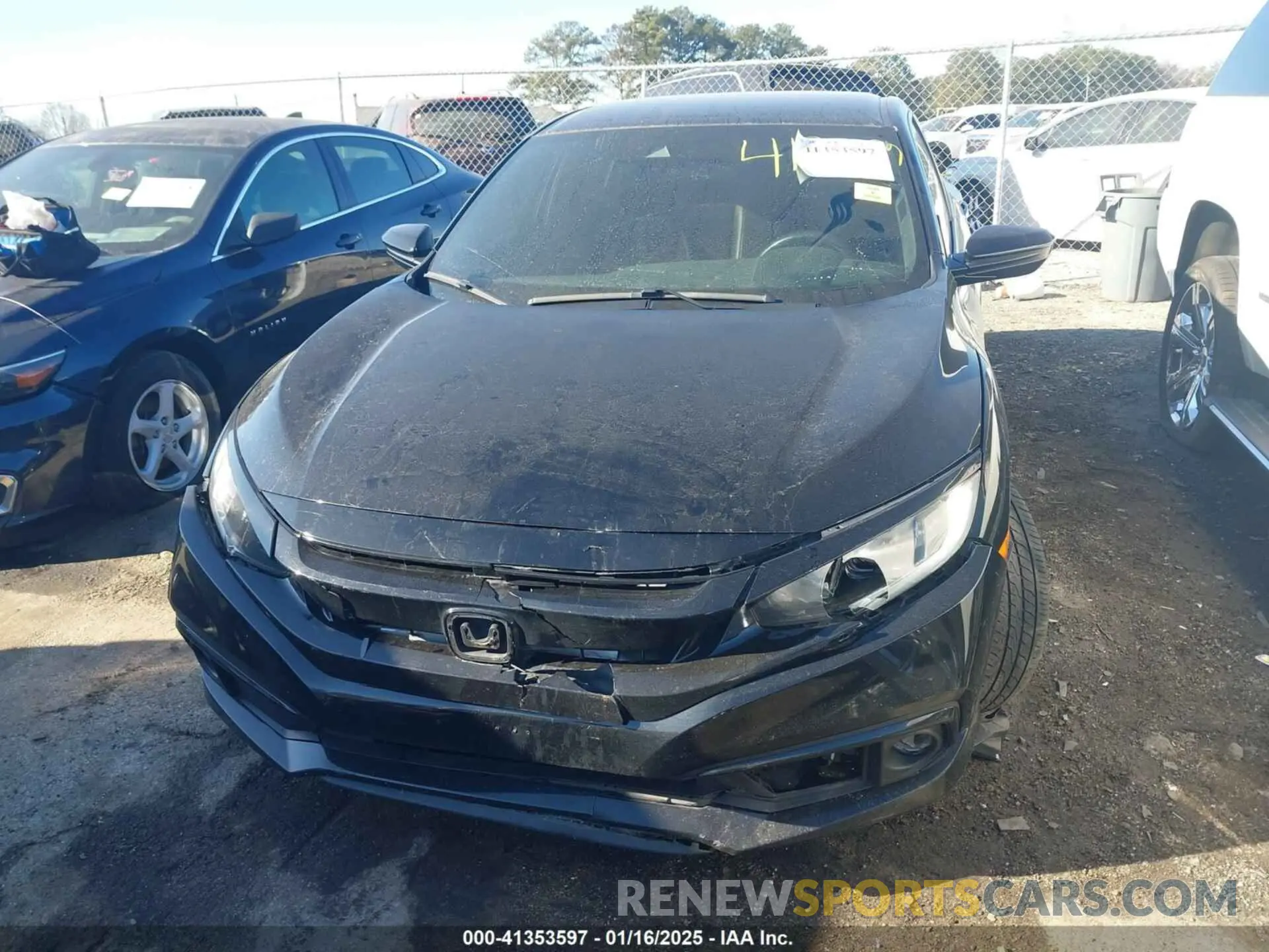 12 Фотография поврежденного автомобиля 2HGFC2F83KH567345 HONDA CIVIC 2019