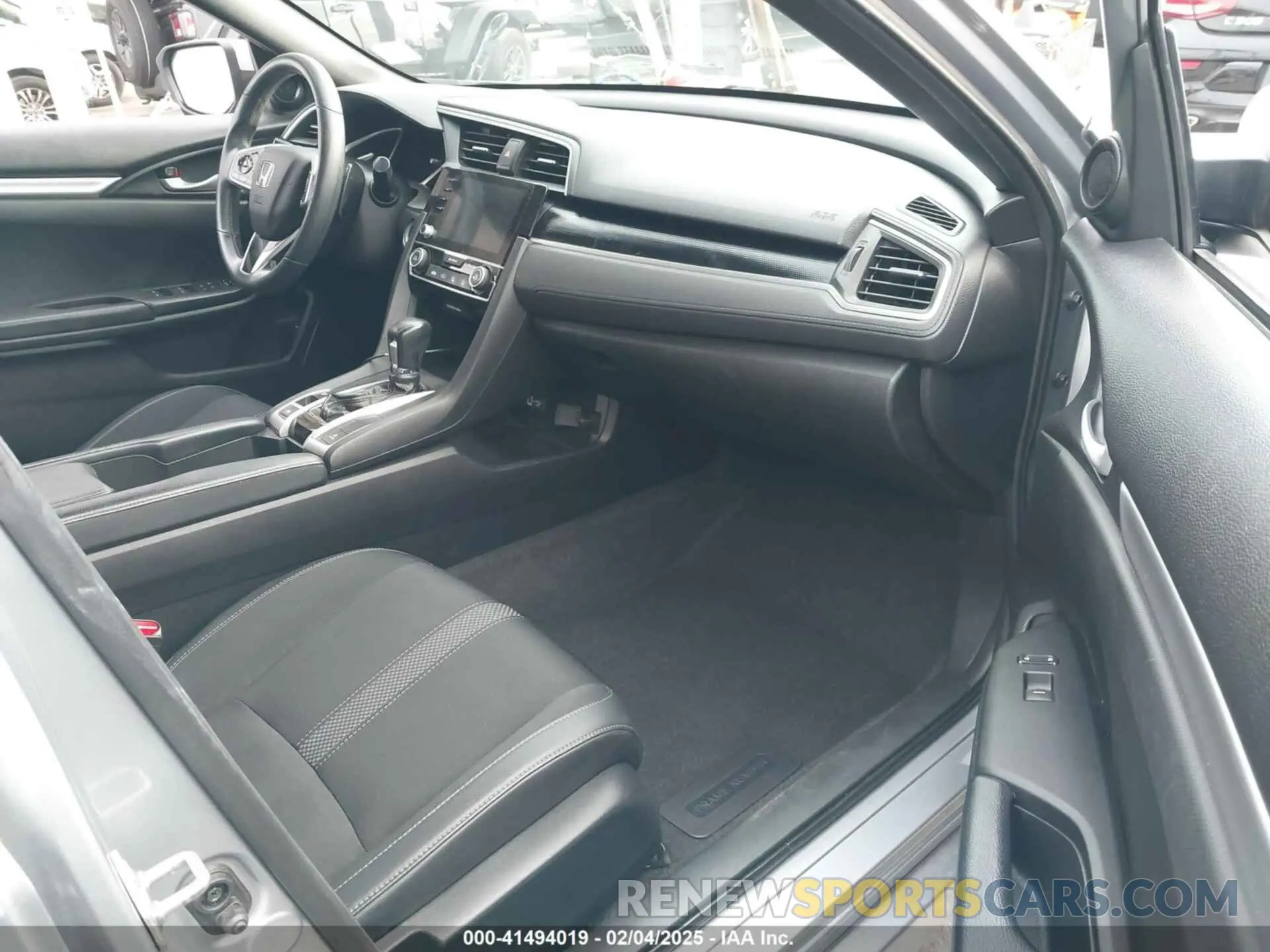 5 Фотография поврежденного автомобиля 2HGFC2F84KH576622 HONDA CIVIC 2019