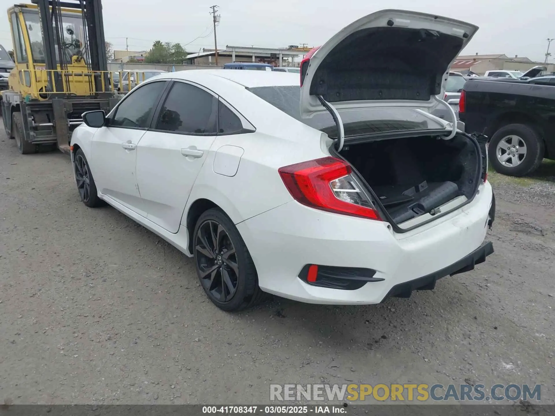 3 Photograph of a damaged car 2HGFC2F85KH512587 HONDA CIVIC 2019