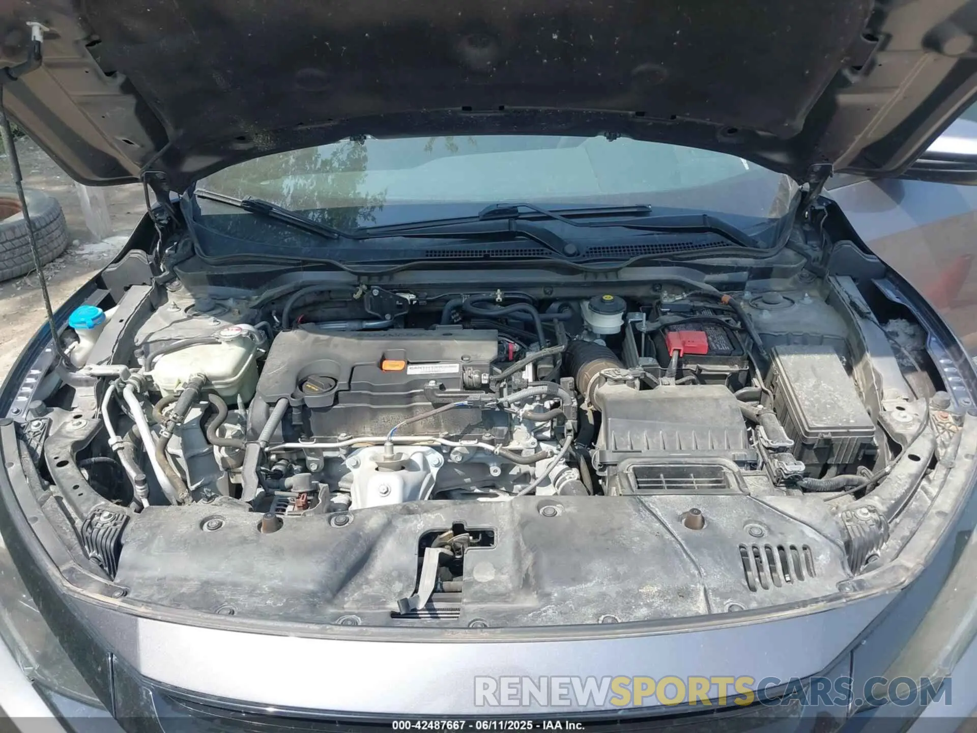 10 Photograph of a damaged car 2HGFC2F85KH590867 HONDA CIVIC 2019