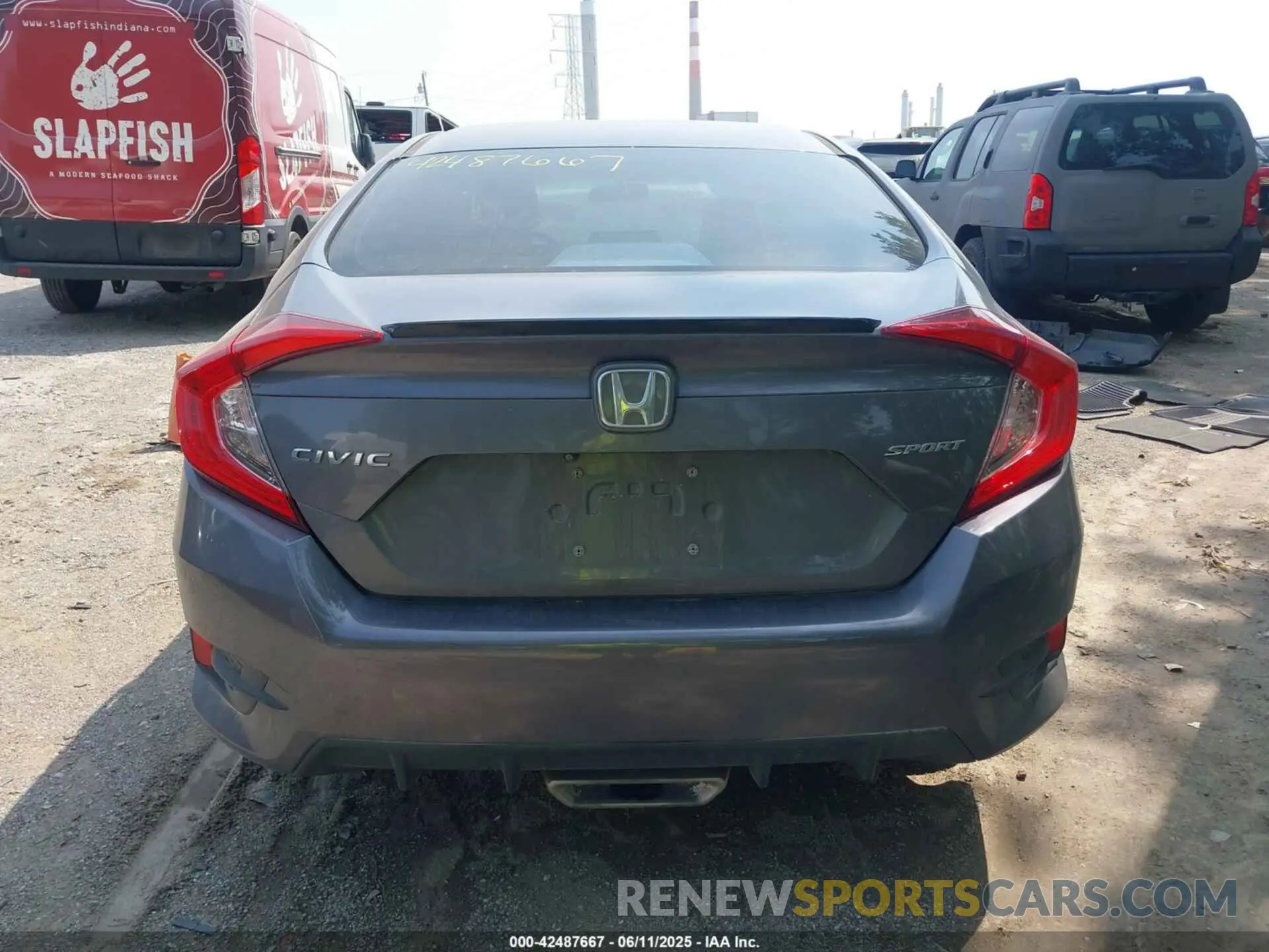 16 Photograph of a damaged car 2HGFC2F85KH590867 HONDA CIVIC 2019