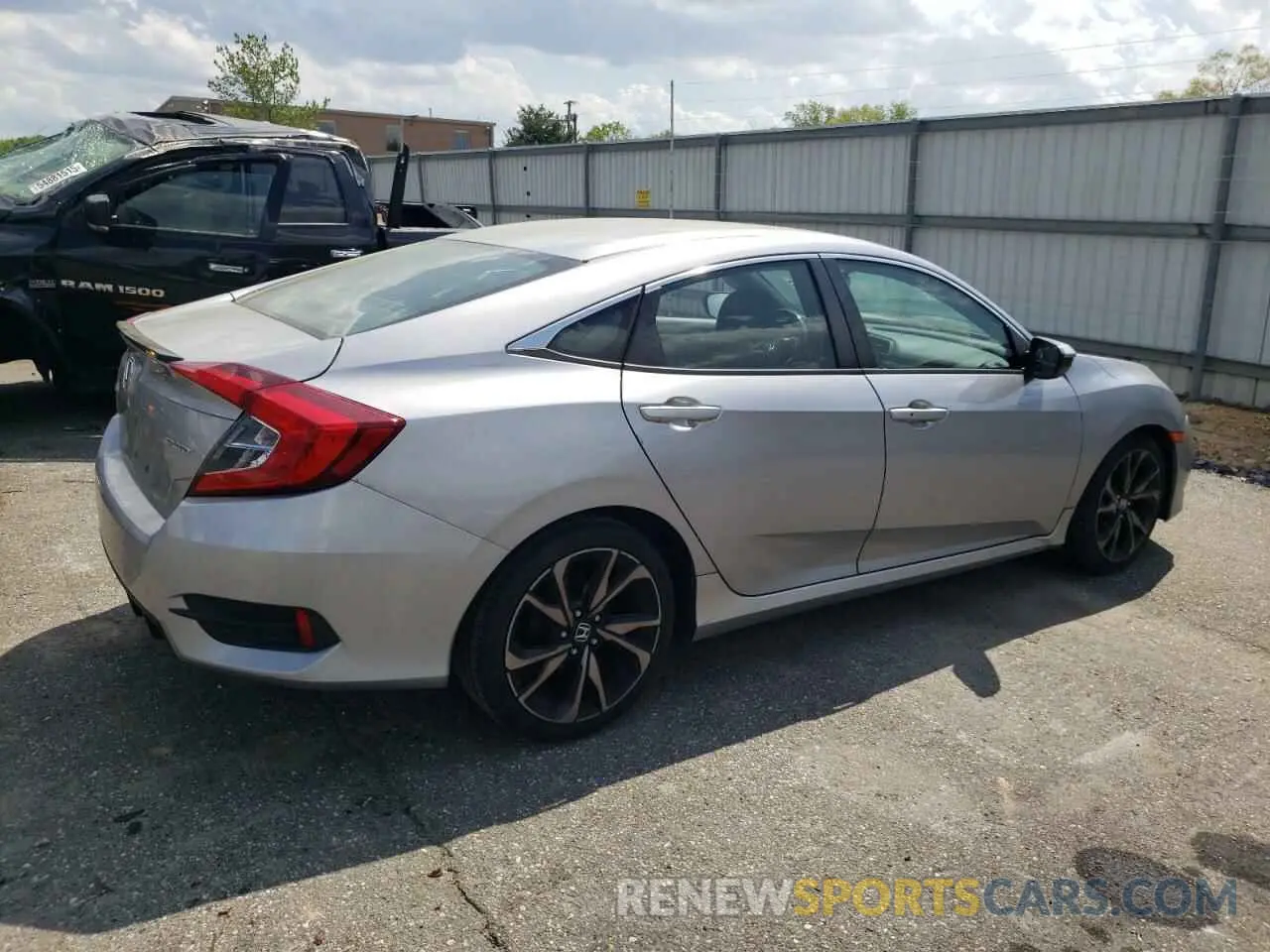 3 Photograph of a damaged car 2HGFC2F86KH516258 HONDA CIVIC 2019