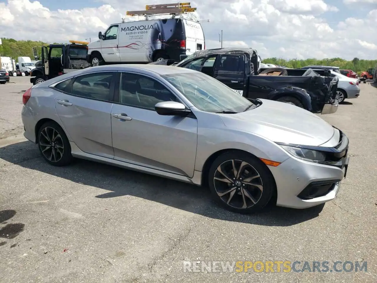 4 Photograph of a damaged car 2HGFC2F86KH516258 HONDA CIVIC 2019