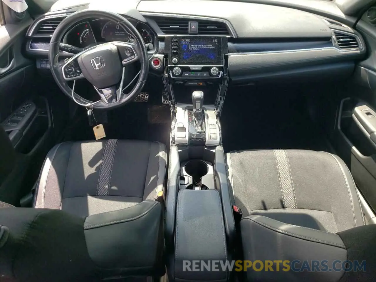 8 Photograph of a damaged car 2HGFC2F86KH516258 HONDA CIVIC 2019