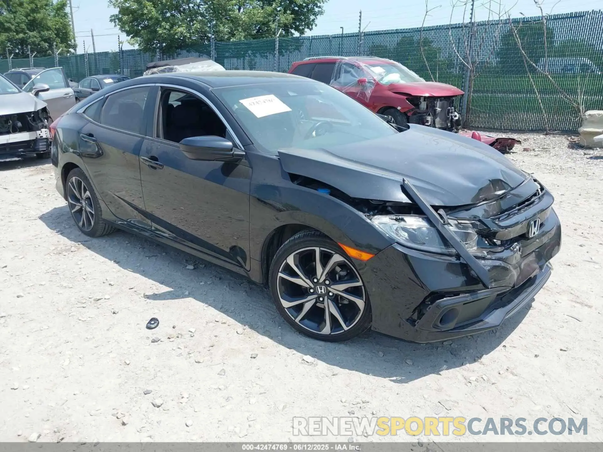 1 Photograph of a damaged car 2HGFC2F86KH590487 HONDA CIVIC 2019