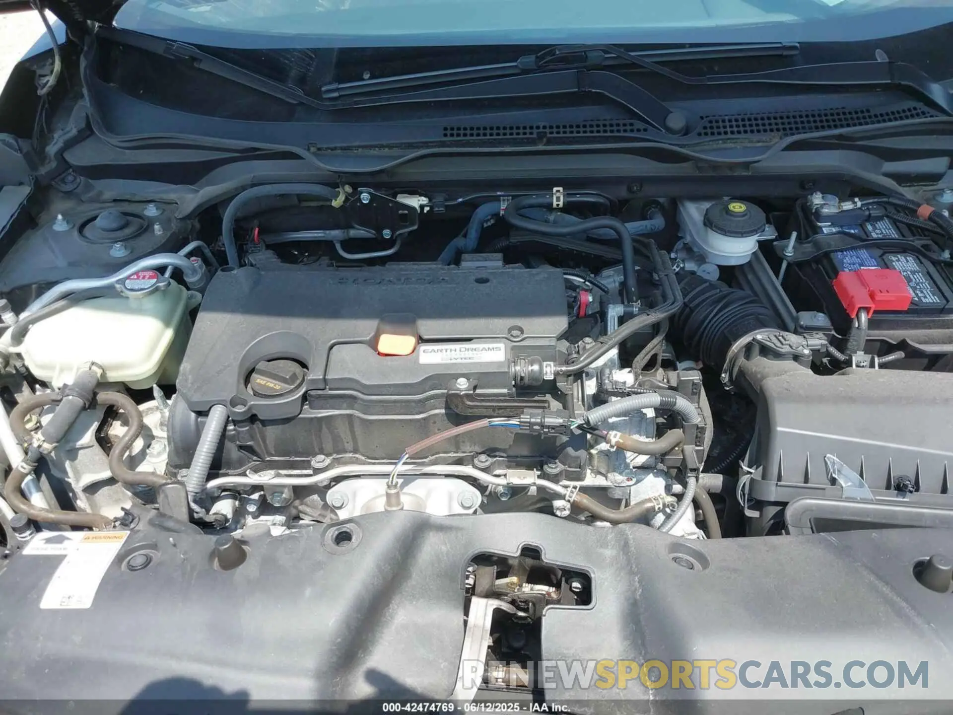 10 Photograph of a damaged car 2HGFC2F86KH590487 HONDA CIVIC 2019
