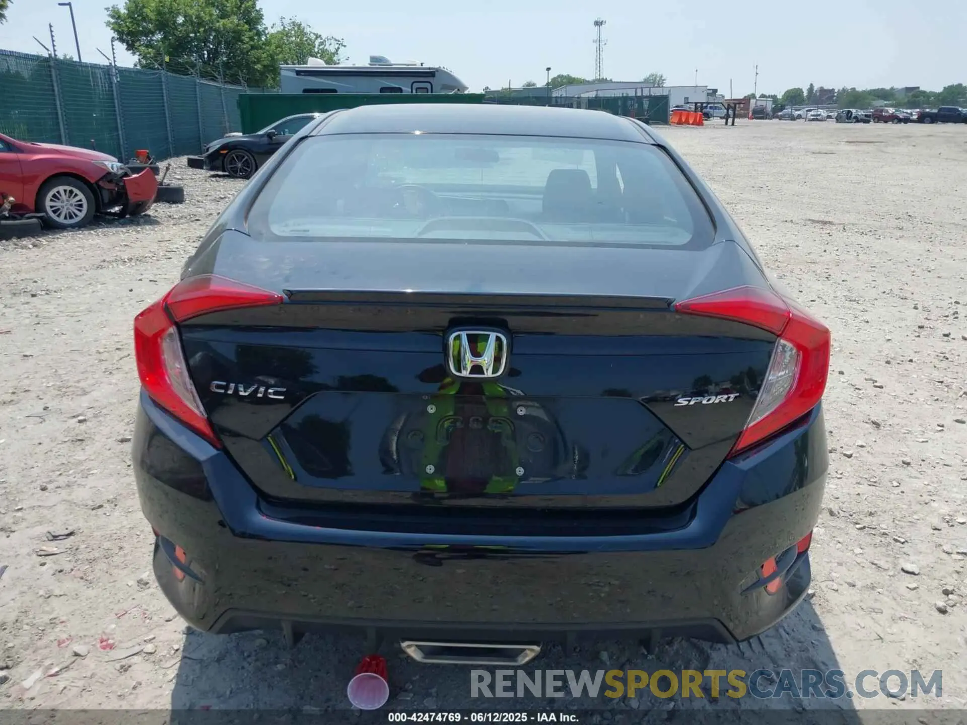 15 Photograph of a damaged car 2HGFC2F86KH590487 HONDA CIVIC 2019