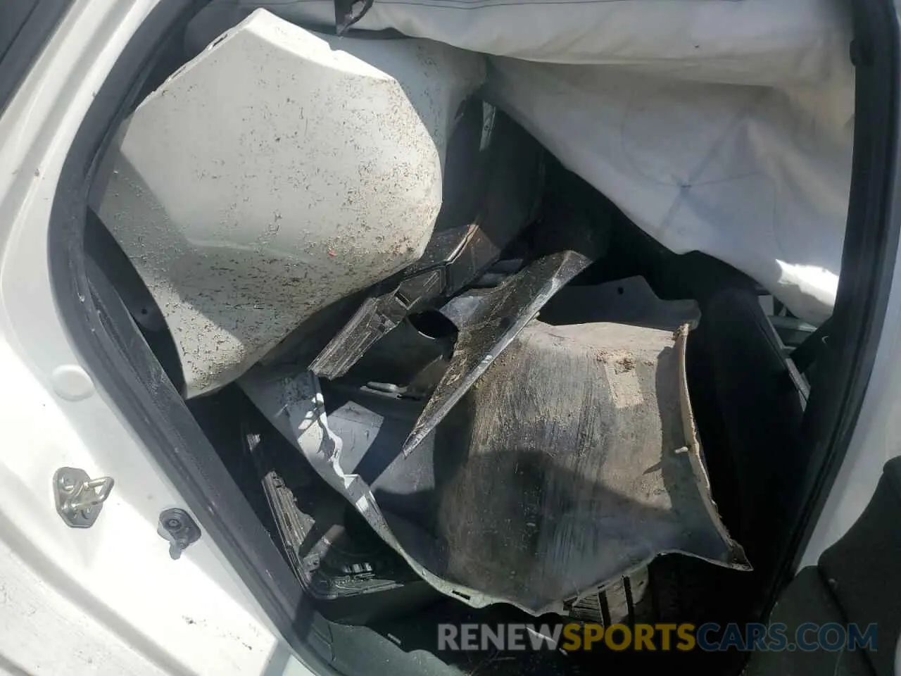 10 Photograph of a damaged car 2HGFC2F86KH591655 HONDA CIVIC 2019