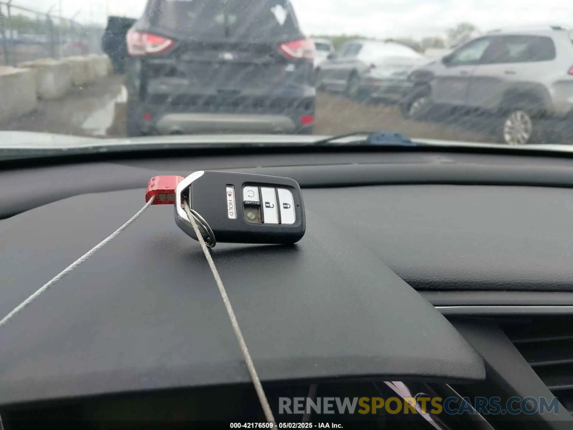 11 Photograph of a damaged car 2HGFC2F88KH529643 HONDA CIVIC 2019