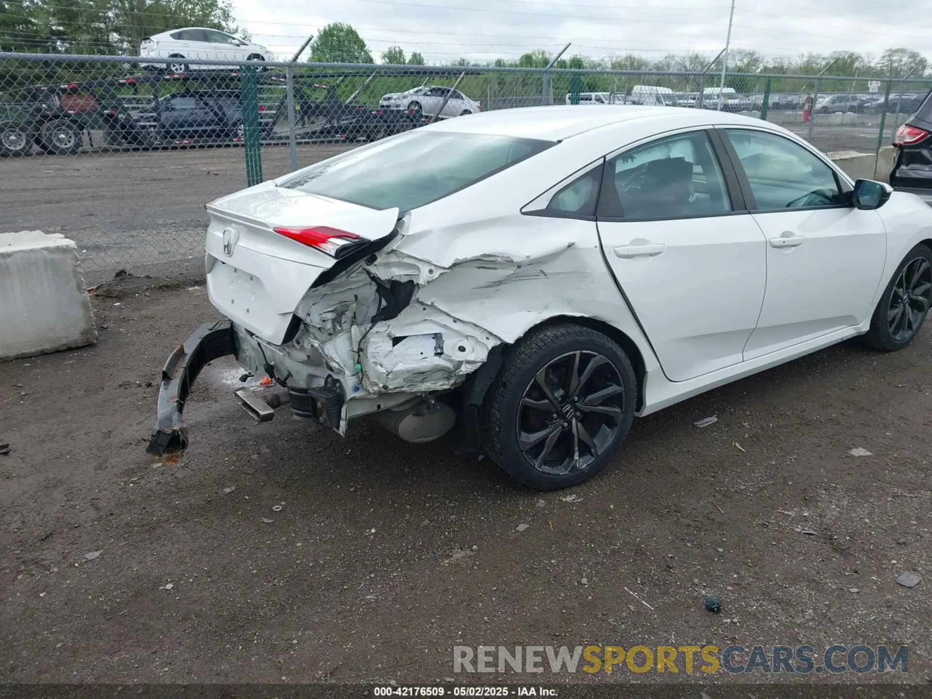 6 Photograph of a damaged car 2HGFC2F88KH529643 HONDA CIVIC 2019