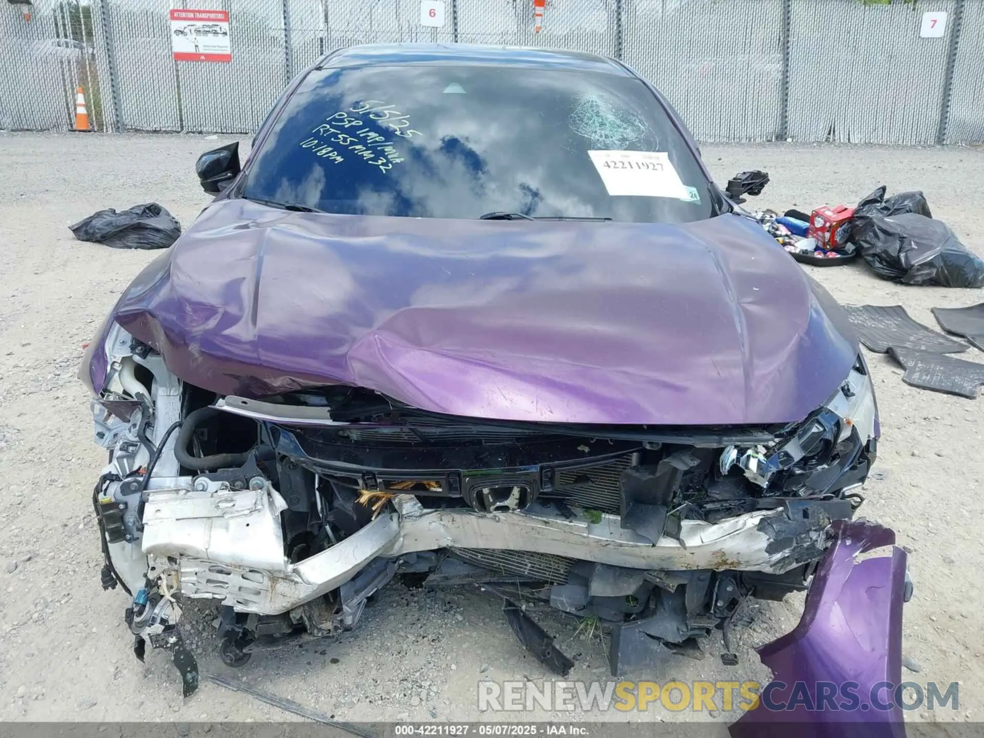 12 Фотография поврежденного автомобиля 2HGFC2F88KH583556 HONDA CIVIC 2019