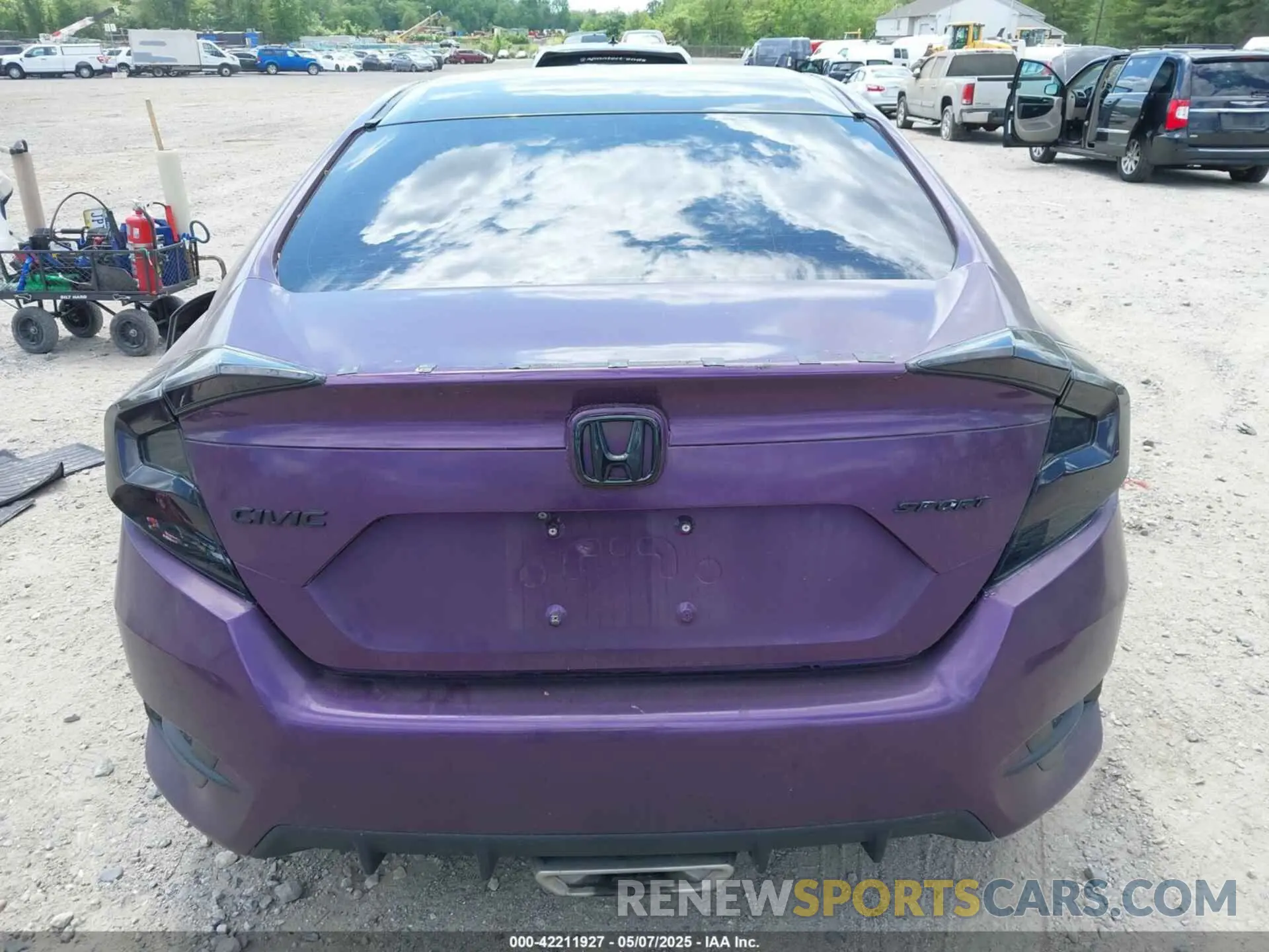 16 Фотография поврежденного автомобиля 2HGFC2F88KH583556 HONDA CIVIC 2019