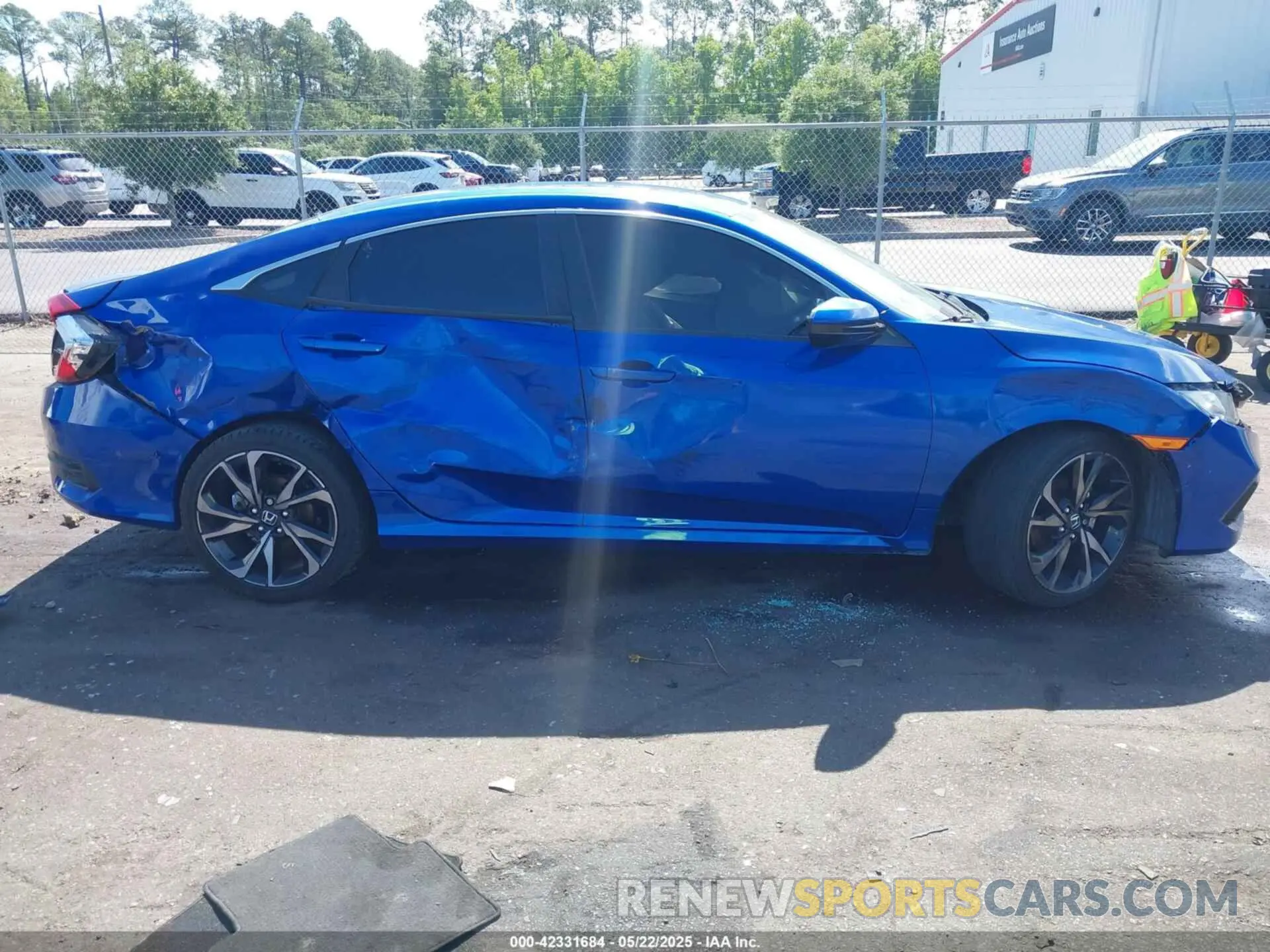 14 Photograph of a damaged car 2HGFC2F88KH585971 HONDA CIVIC 2019