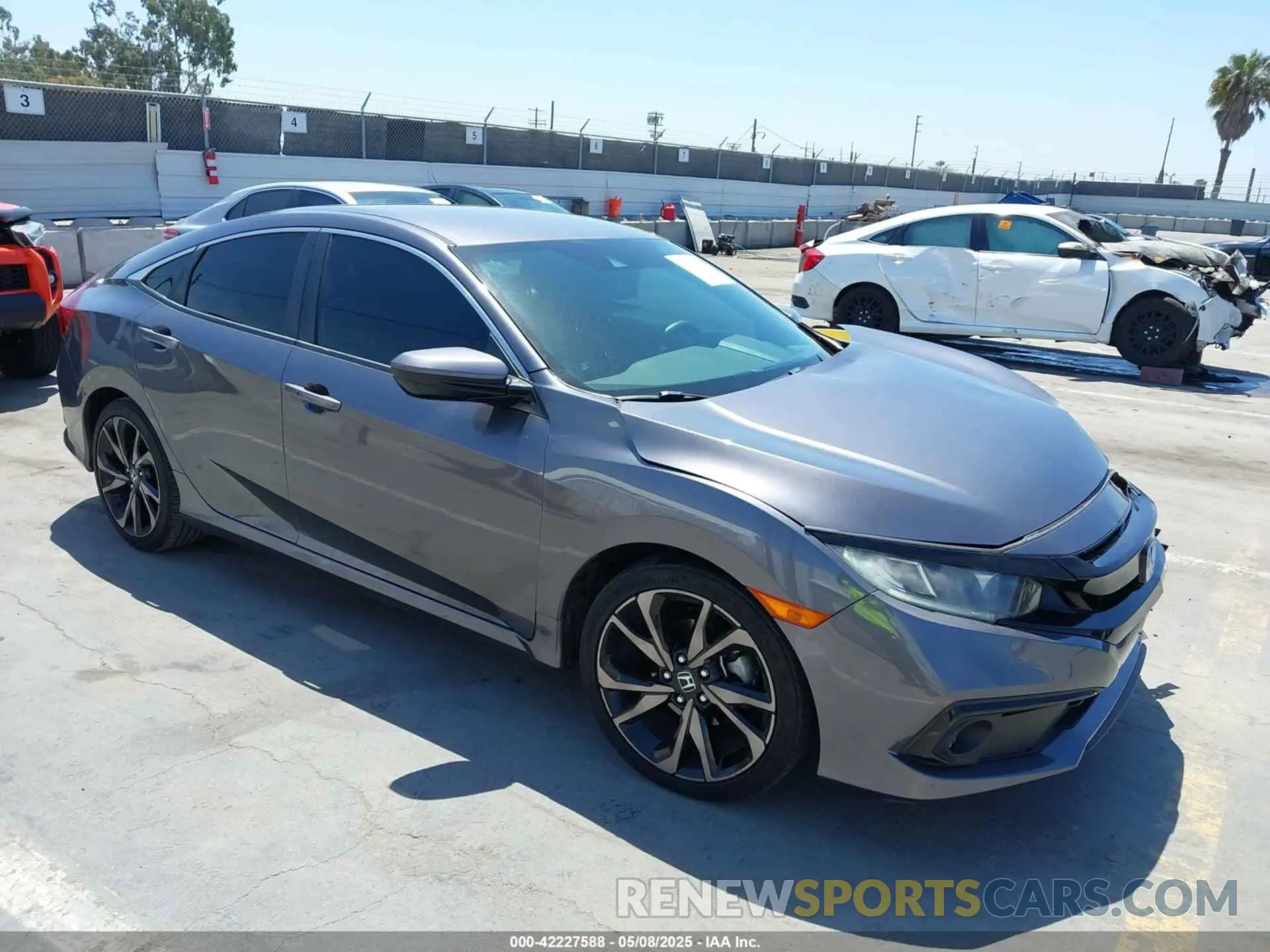 1 Photograph of a damaged car 2HGFC2F89KH503942 HONDA CIVIC 2019