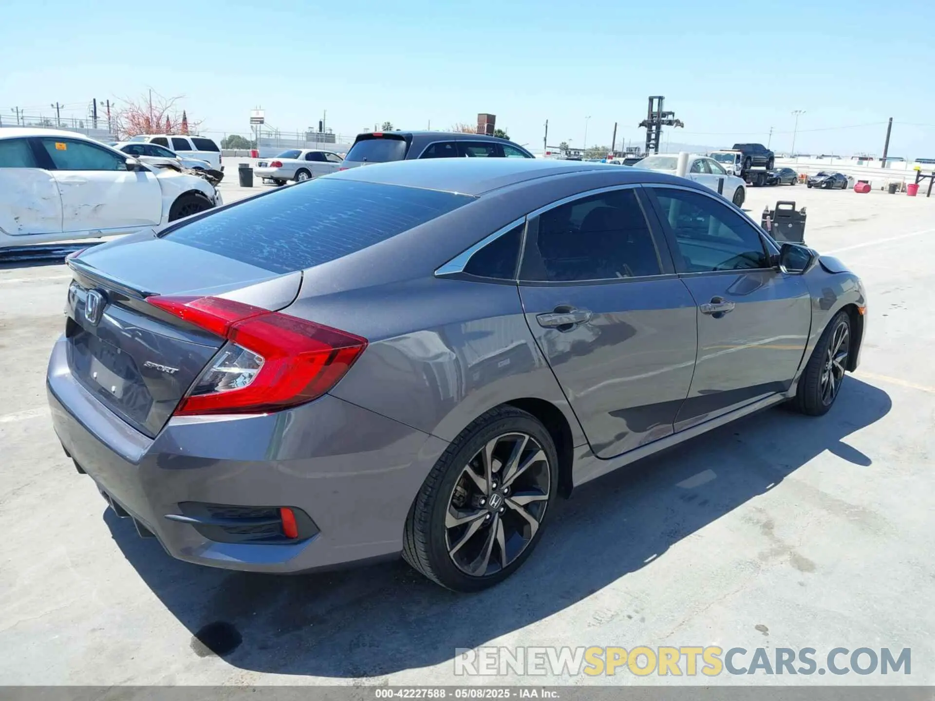4 Photograph of a damaged car 2HGFC2F89KH503942 HONDA CIVIC 2019