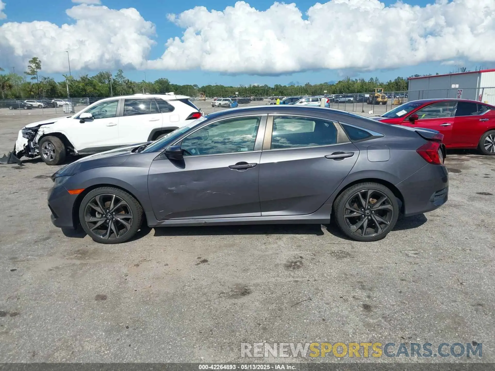 15 Photograph of a damaged car 2HGFC2F89KH534561 HONDA CIVIC 2019