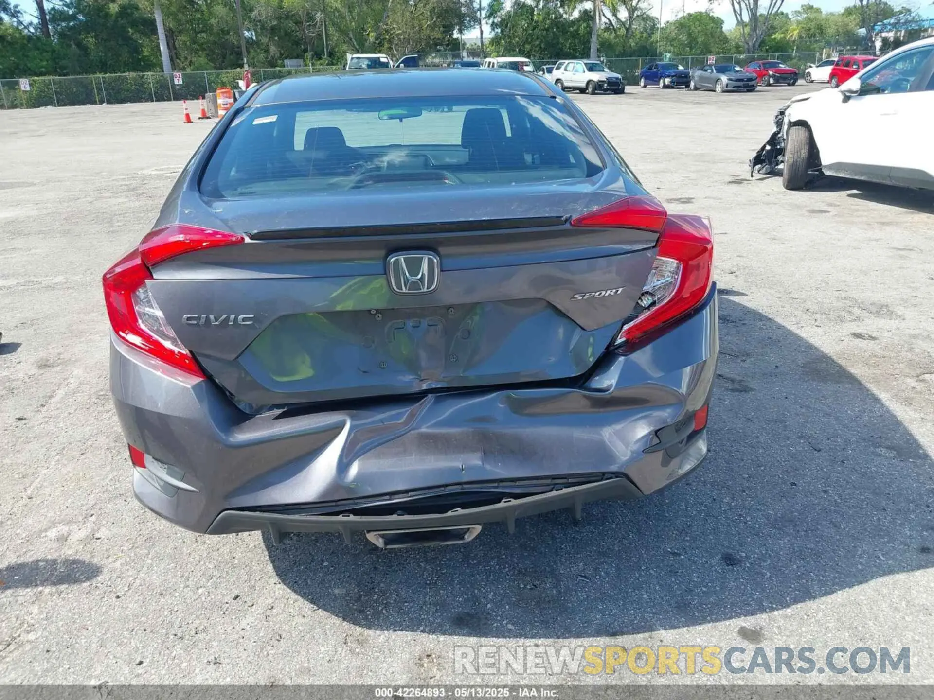 17 Photograph of a damaged car 2HGFC2F89KH534561 HONDA CIVIC 2019