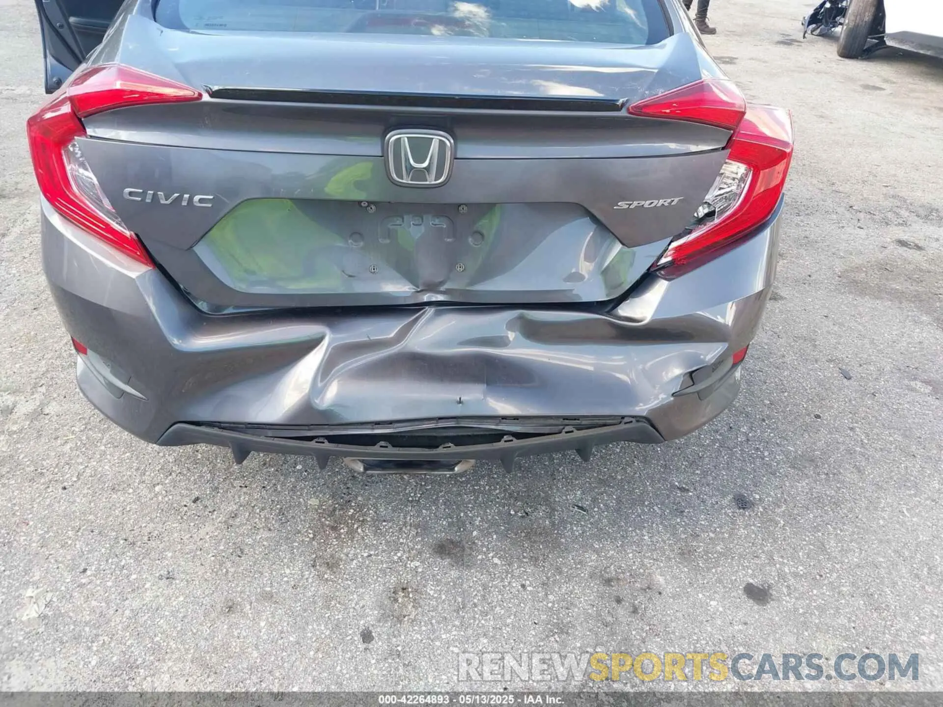 6 Photograph of a damaged car 2HGFC2F89KH534561 HONDA CIVIC 2019