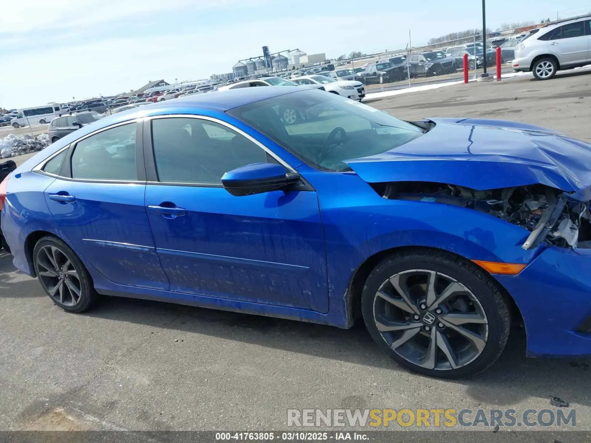 13 Фотография поврежденного автомобиля 2HGFC2F8XKH511399 HONDA CIVIC 2019