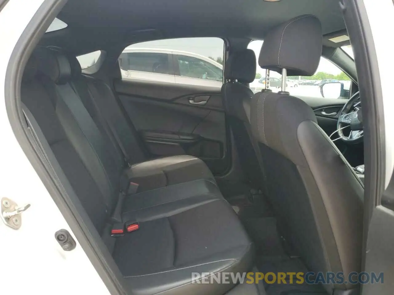 10 Photograph of a damaged car 2HGFC2F8XKH521902 HONDA CIVIC 2019