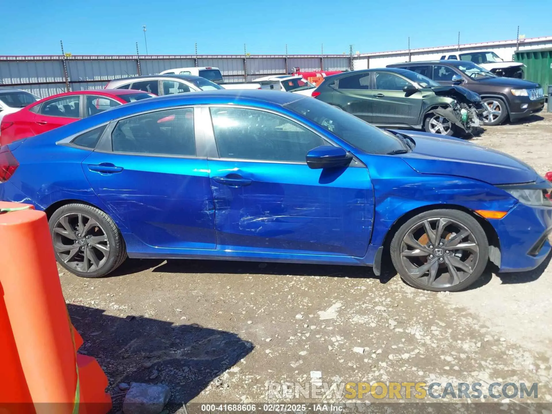 13 Photograph of a damaged car 2HGFC2F8XKH577032 HONDA CIVIC 2019