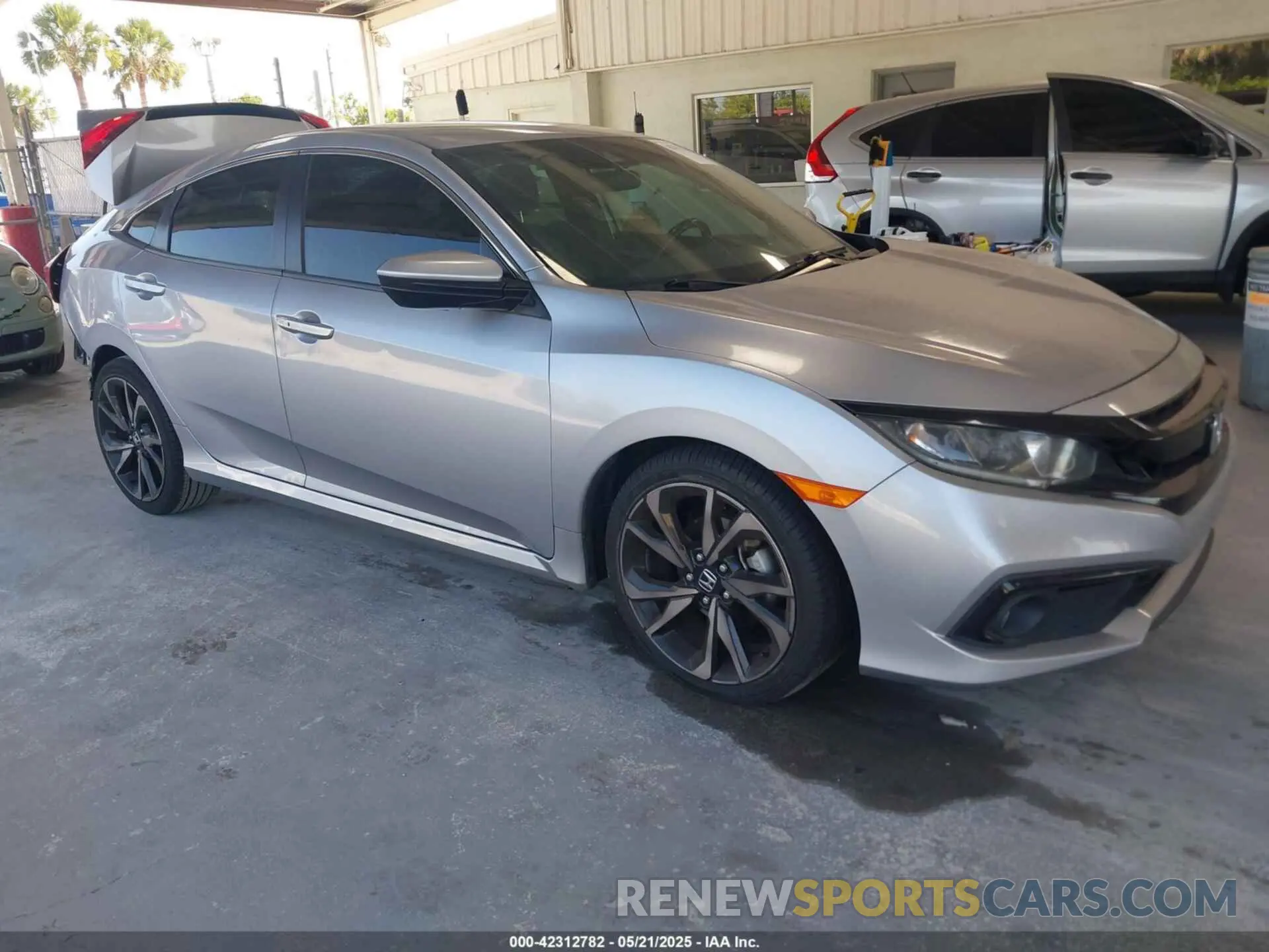 1 Photograph of a damaged car 2HGFC2F8XKH579802 HONDA CIVIC 2019