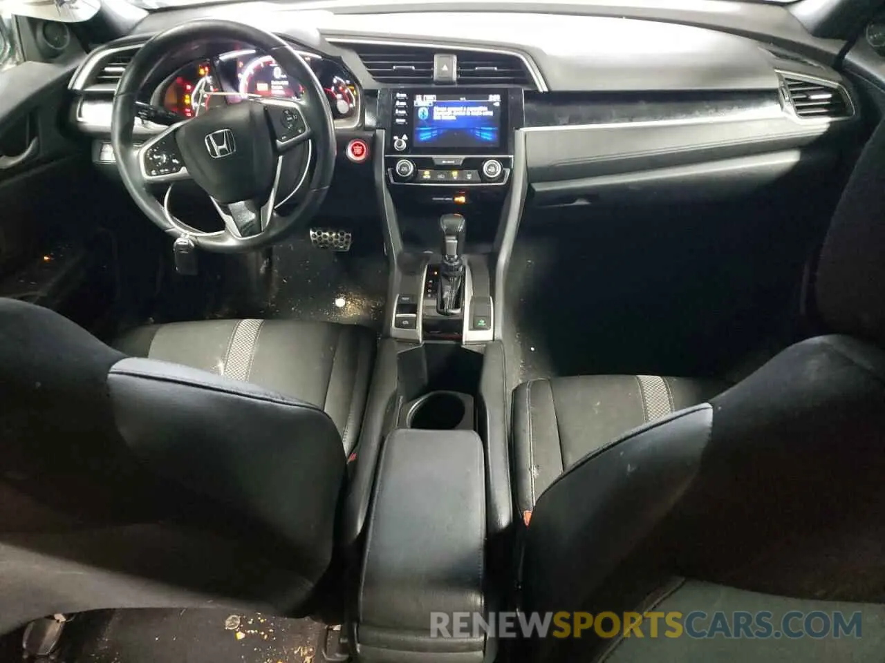 8 Photograph of a damaged car 2HGFC2F8XKH590153 HONDA CIVIC 2019