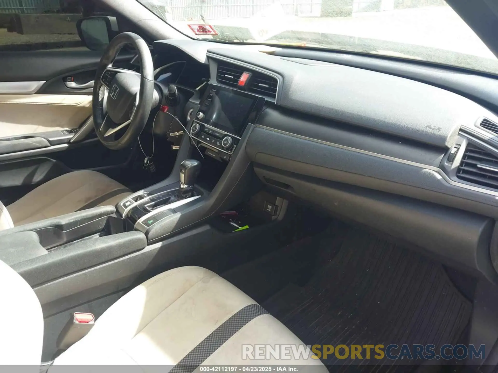 5 Photograph of a damaged car 2HGFC3B30KH357317 HONDA CIVIC 2019