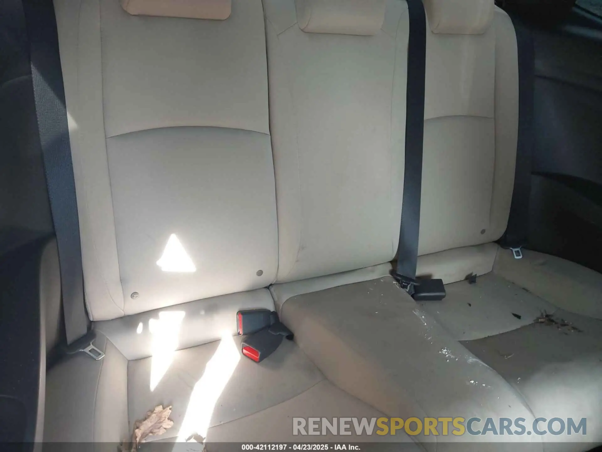8 Photograph of a damaged car 2HGFC3B30KH357317 HONDA CIVIC 2019