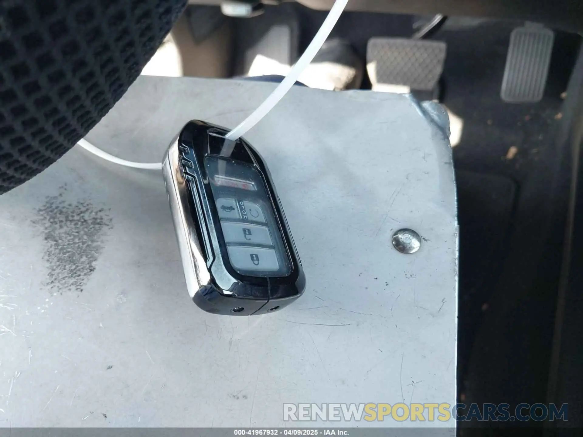 11 Photograph of a damaged car 2HGFC3B31KH353602 HONDA CIVIC 2019