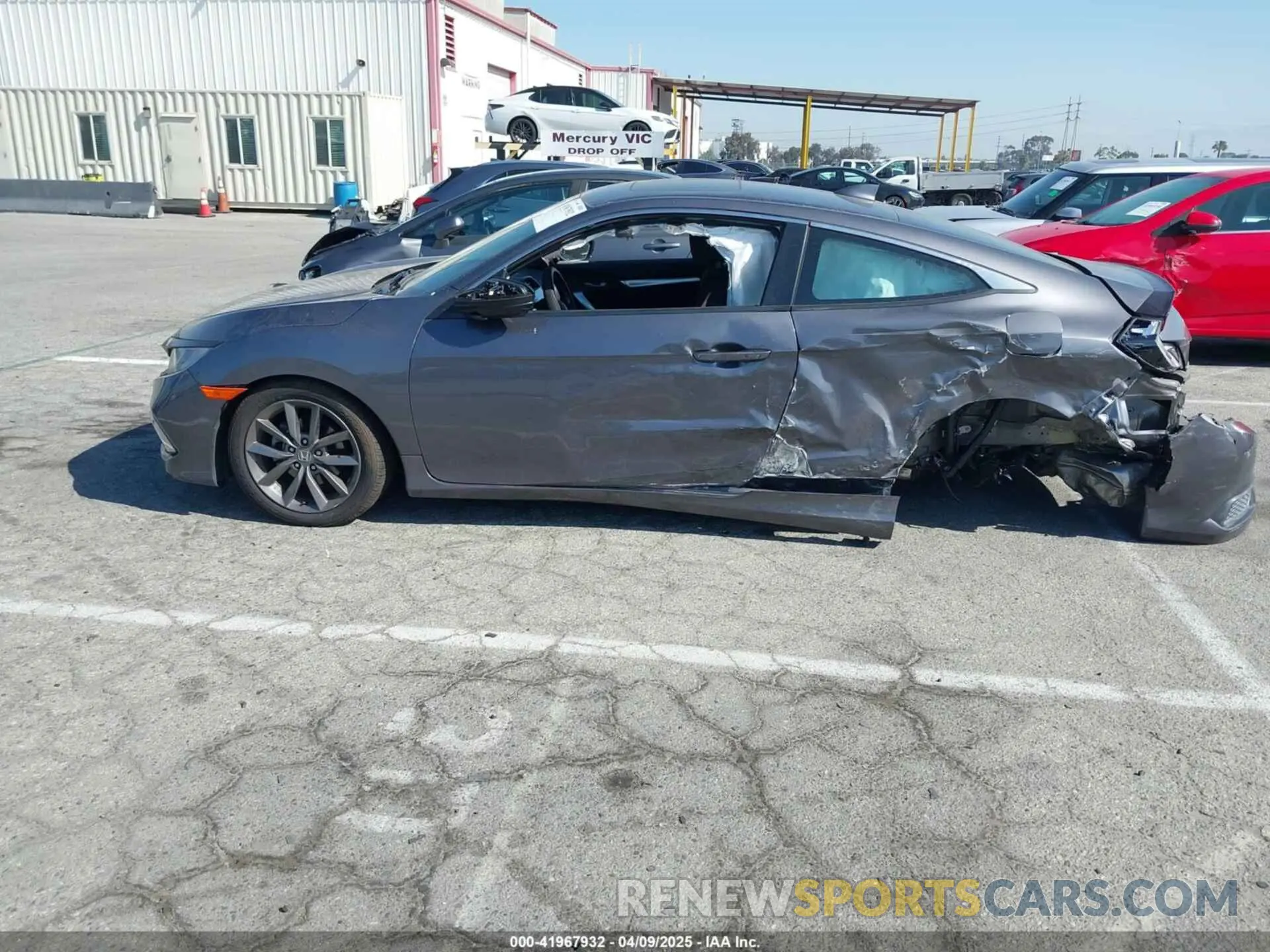 15 Photograph of a damaged car 2HGFC3B31KH353602 HONDA CIVIC 2019