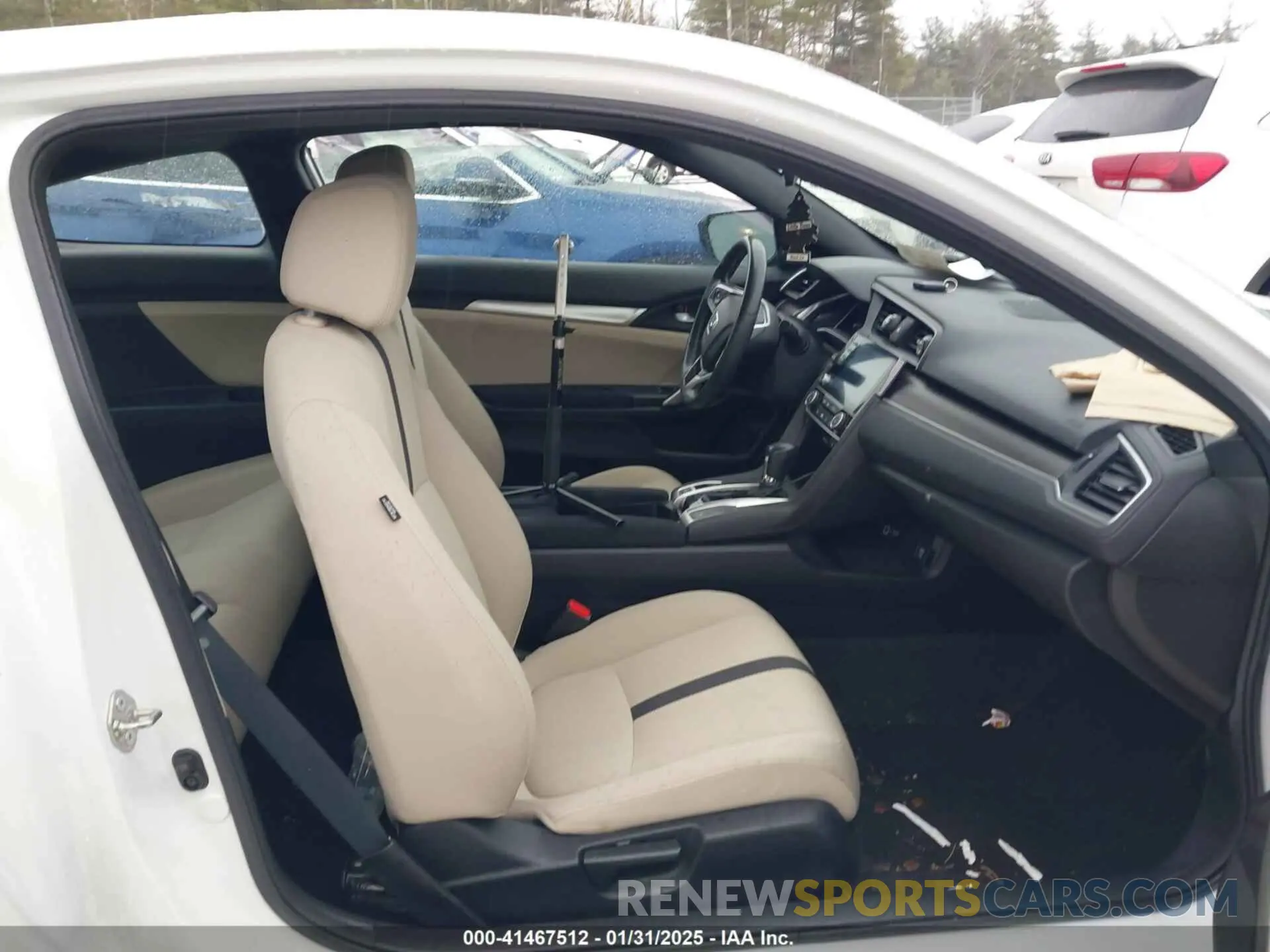 5 Photograph of a damaged car 2HGFC3B32KH350384 HONDA CIVIC 2019