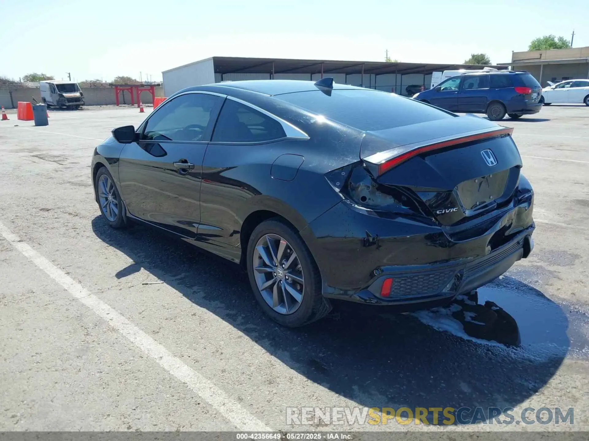 3 Фотография поврежденного автомобиля 2HGFC3B32KH355990 HONDA CIVIC 2019