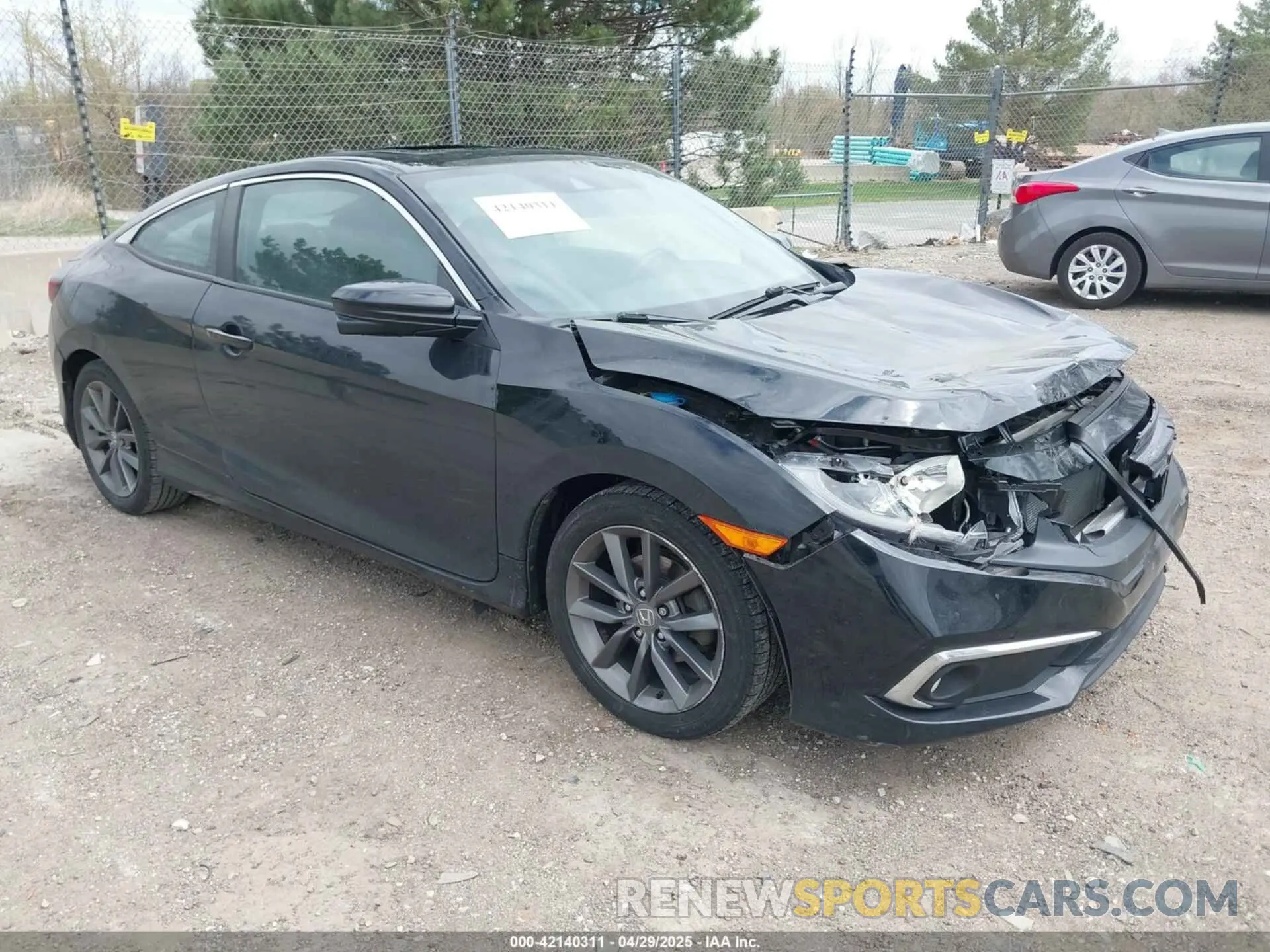 1 Photograph of a damaged car 2HGFC3B36KH353322 HONDA CIVIC 2019