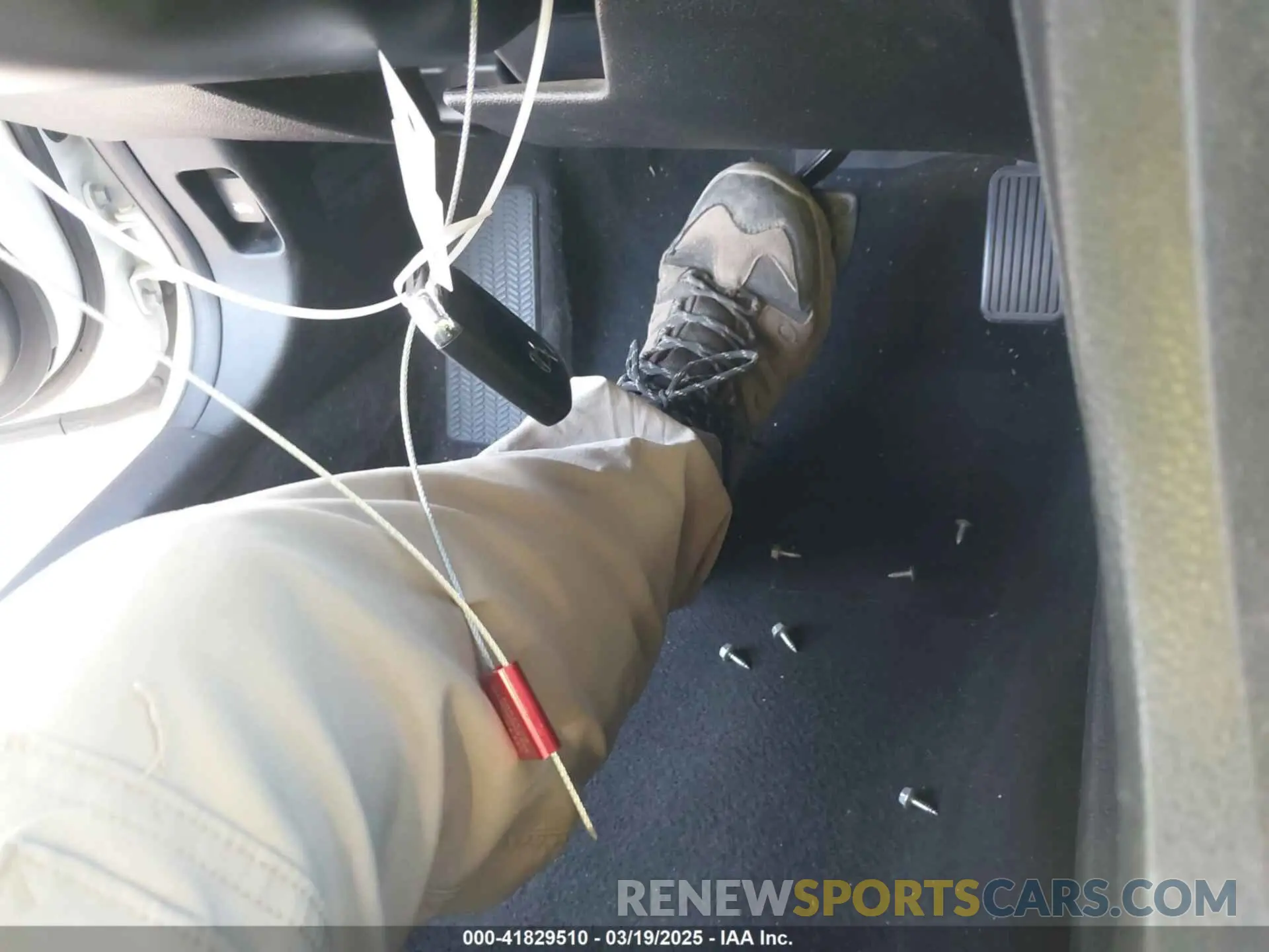 11 Photograph of a damaged car 2HGFC3B36KH357449 HONDA CIVIC 2019