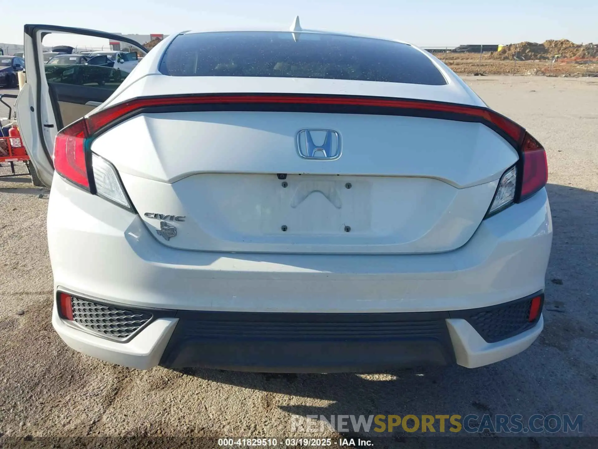 16 Photograph of a damaged car 2HGFC3B36KH357449 HONDA CIVIC 2019