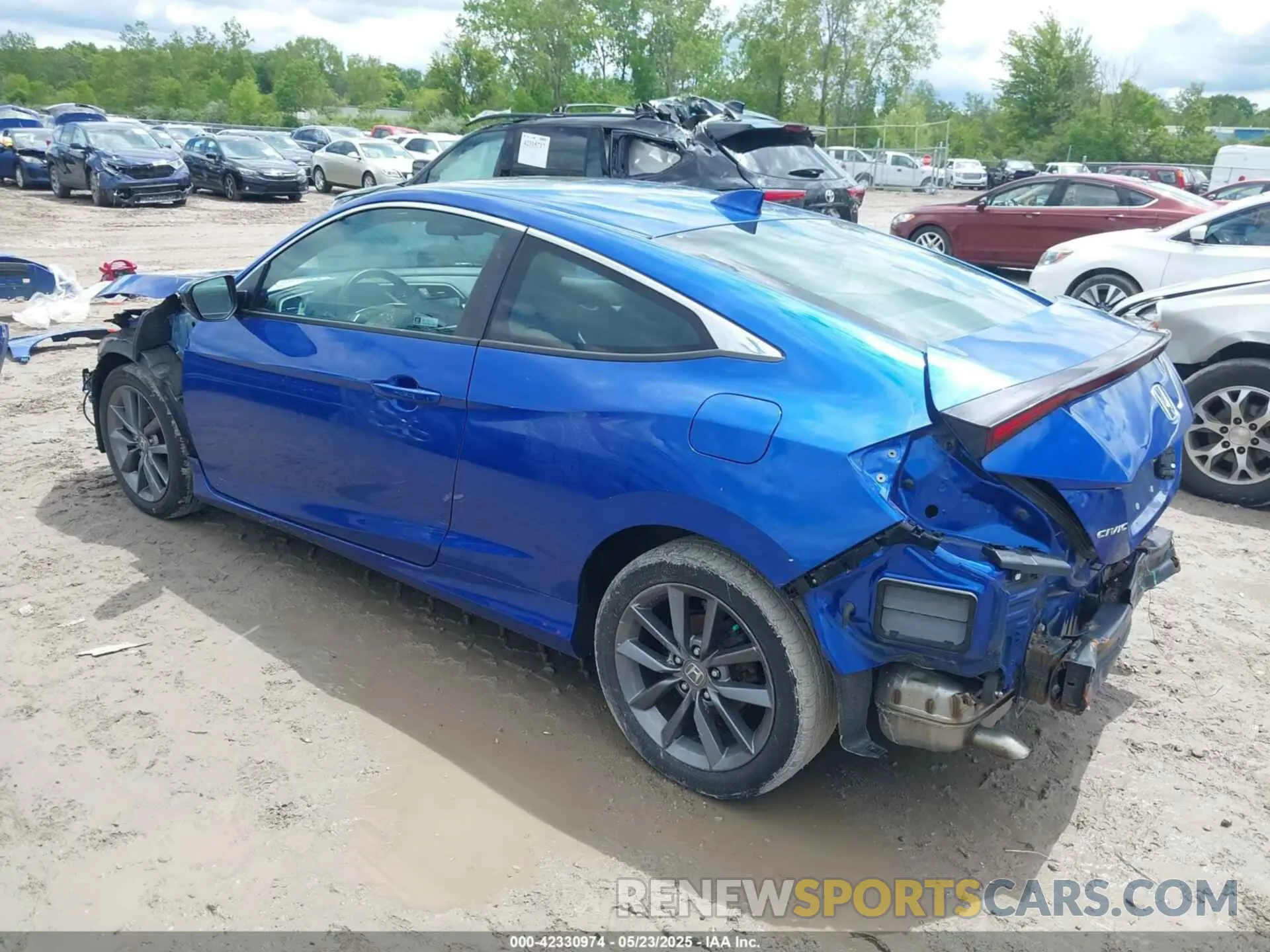 3 Фотография поврежденного автомобиля 2HGFC3B37KH351207 HONDA CIVIC 2019