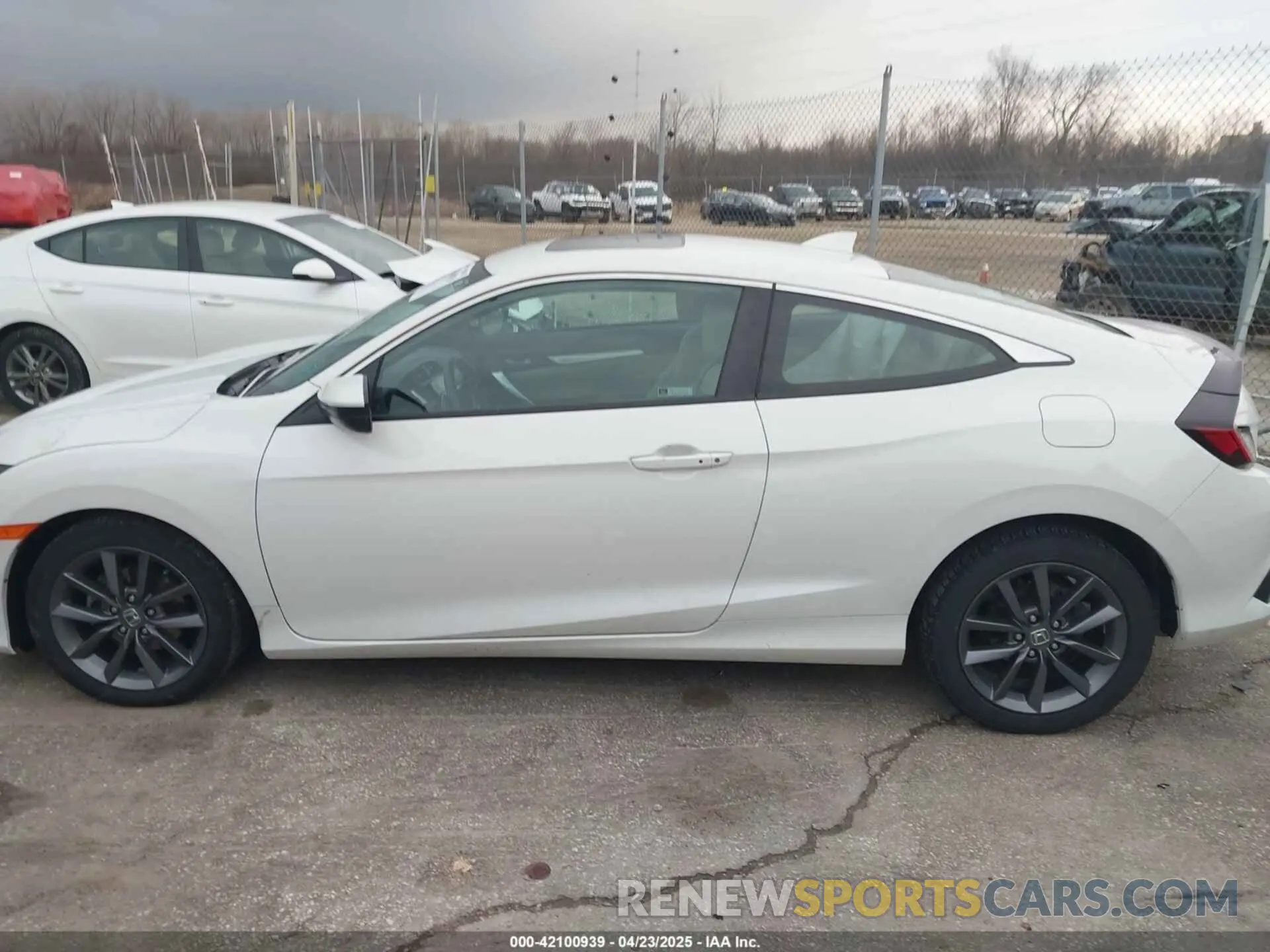 14 Фотография поврежденного автомобиля 2HGFC3B38KH350275 HONDA CIVIC 2019