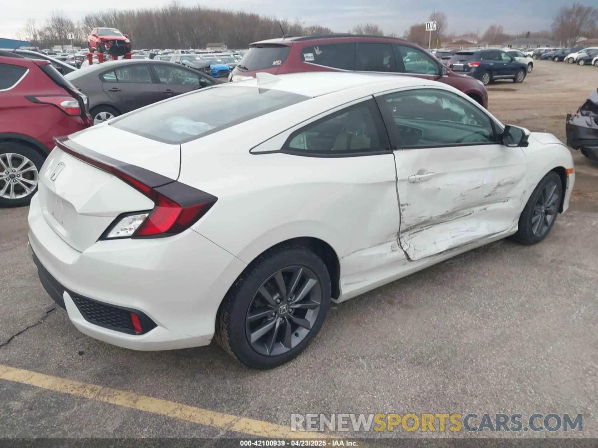 4 Фотография поврежденного автомобиля 2HGFC3B38KH350275 HONDA CIVIC 2019