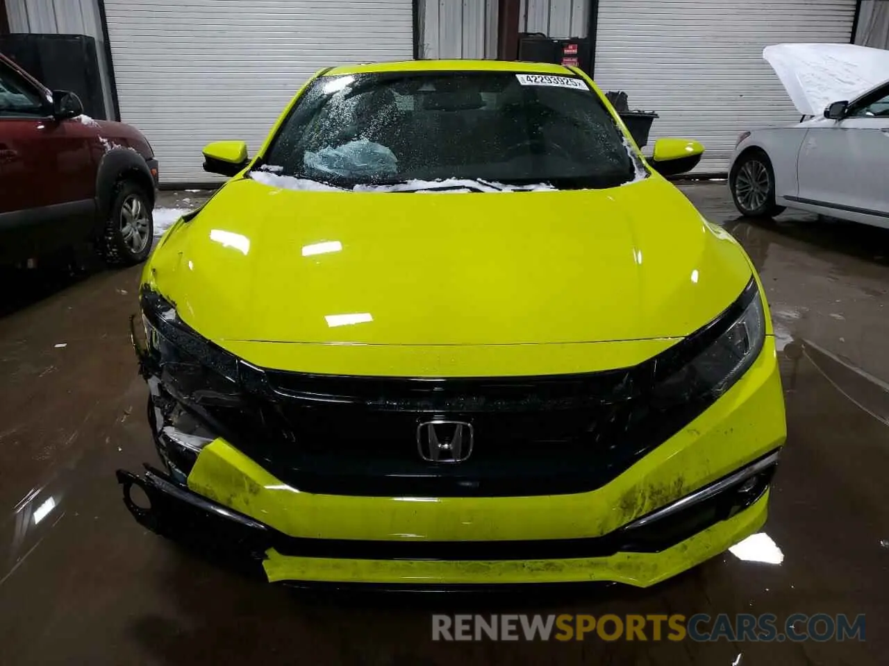 5 Photograph of a damaged car 2HGFC3B39KH352973 HONDA CIVIC 2019