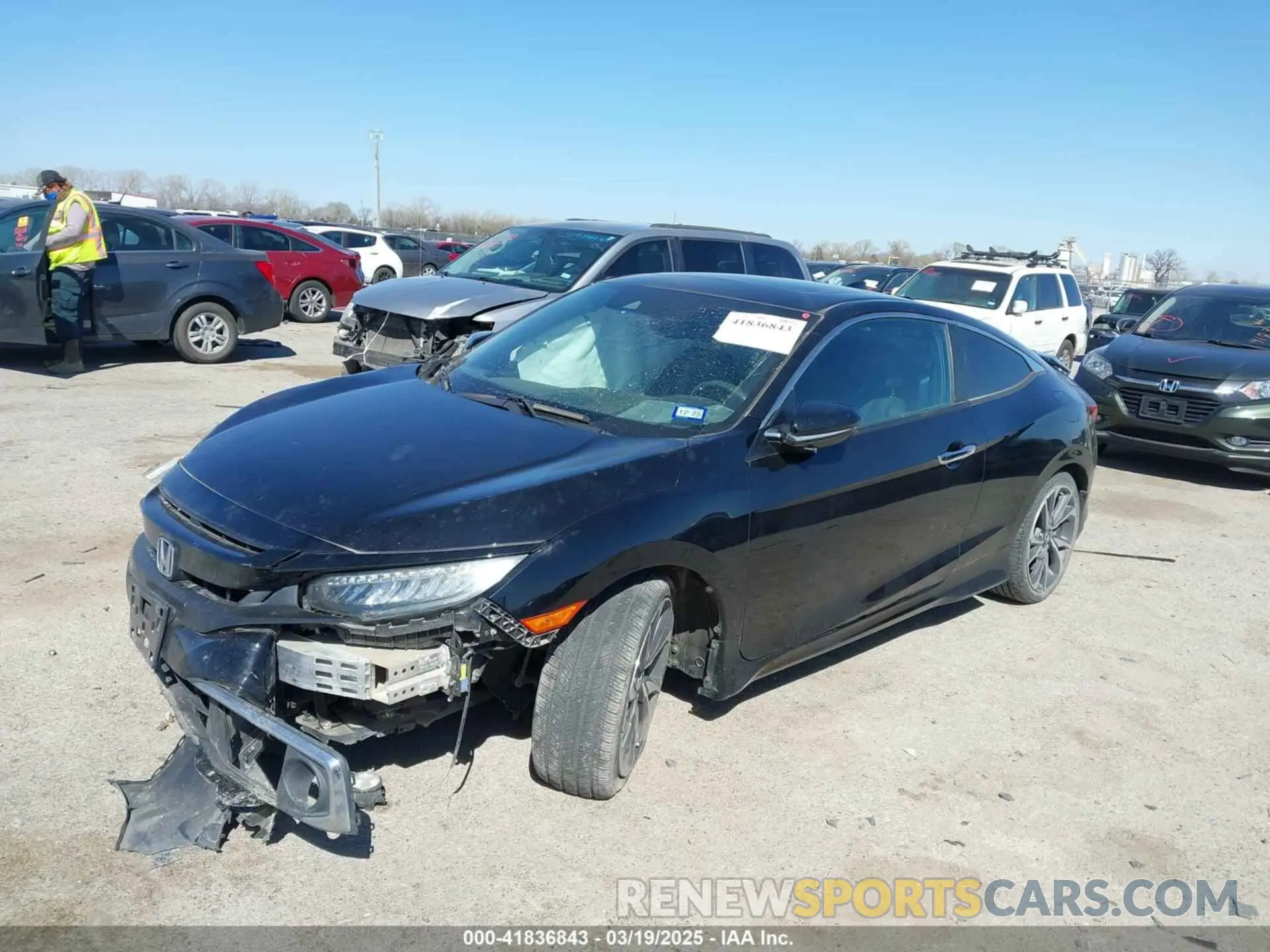2 Photograph of a damaged car 2HGFC3B92KH353791 HONDA CIVIC 2019