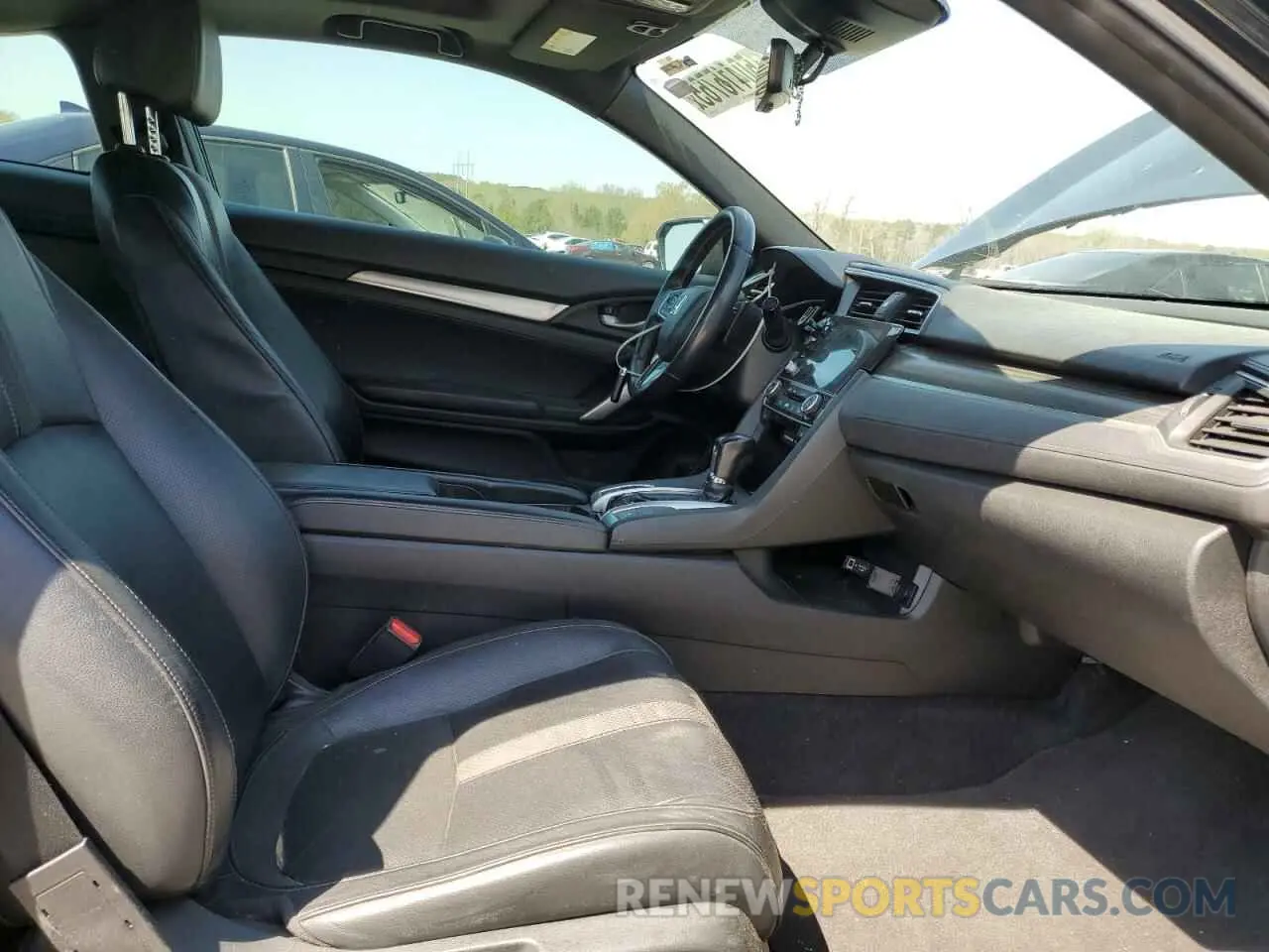 10 Photograph of a damaged car 2HGFC3B94KH353100 HONDA CIVIC 2019