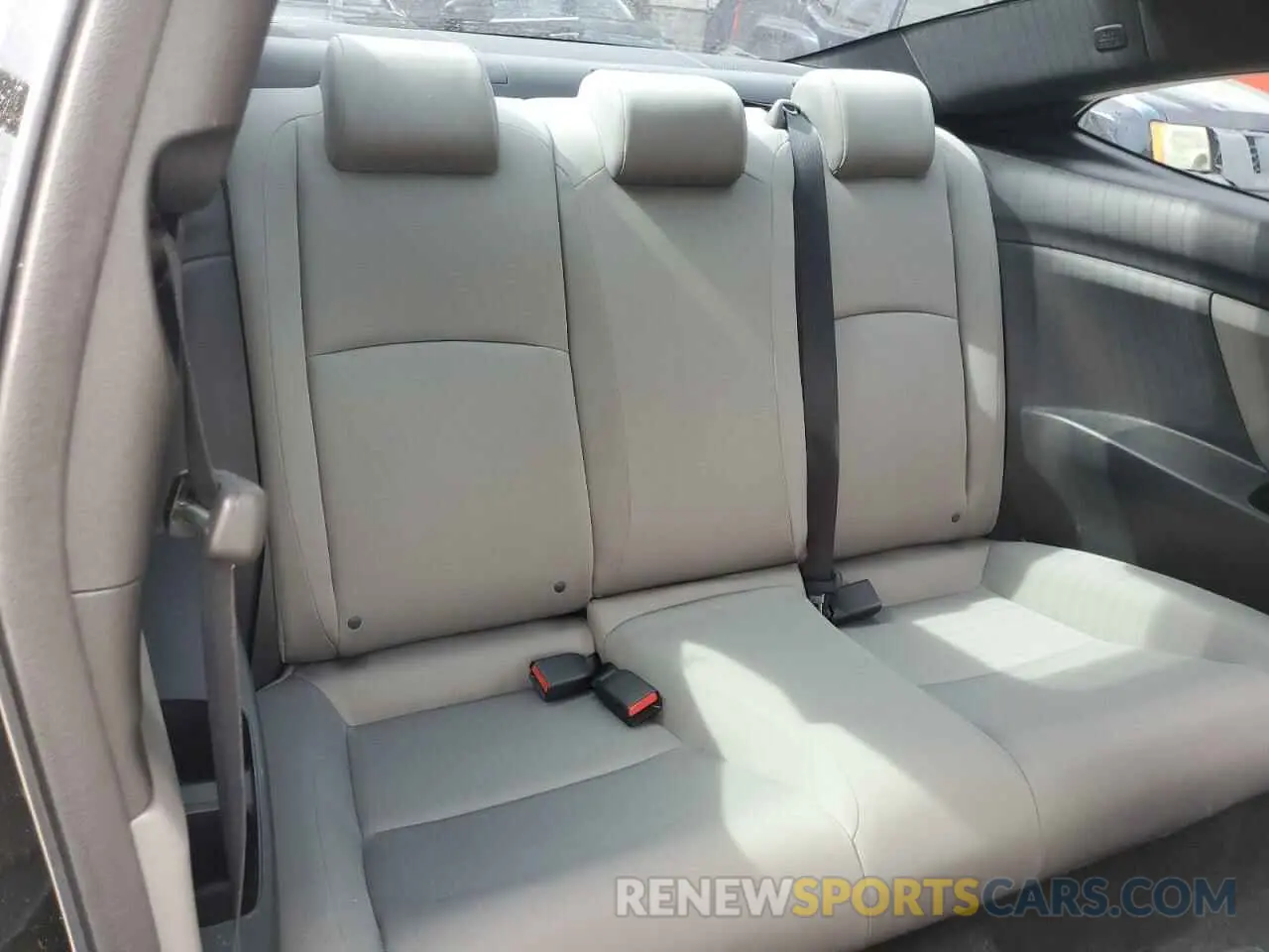 10 Photograph of a damaged car 2HGFC4B63KH305454 HONDA CIVIC 2019