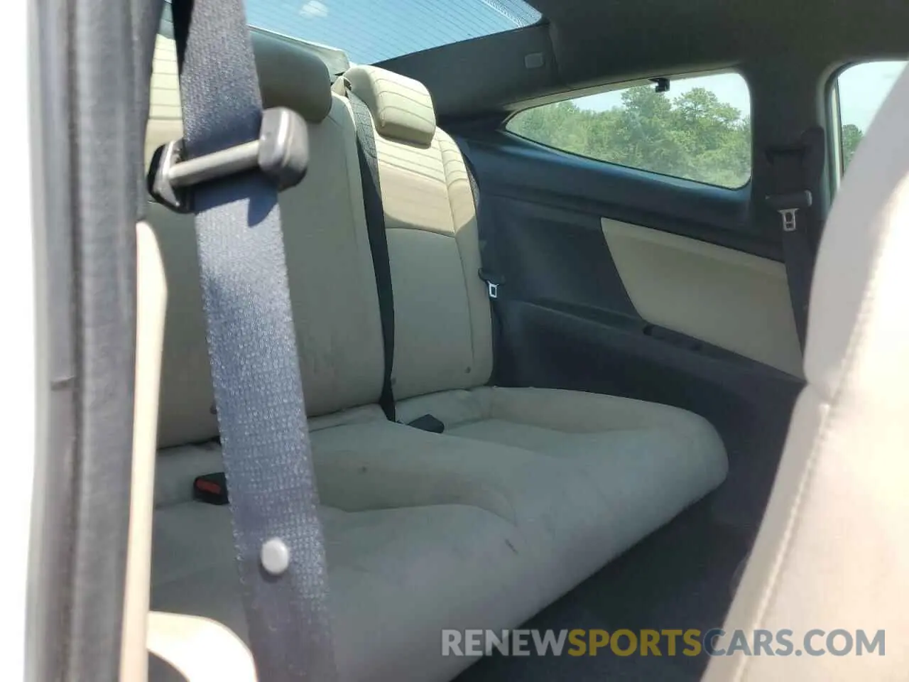 10 Photograph of a damaged car 2HGFC4B64KH300330 HONDA CIVIC 2019
