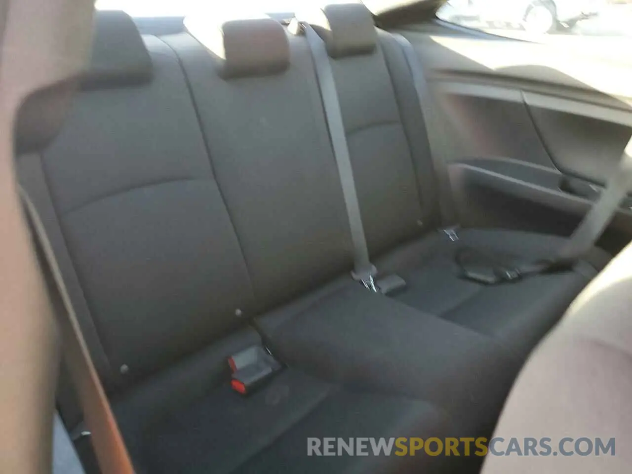 10 Photograph of a damaged car 2HGFC4B64KH304796 HONDA CIVIC 2019