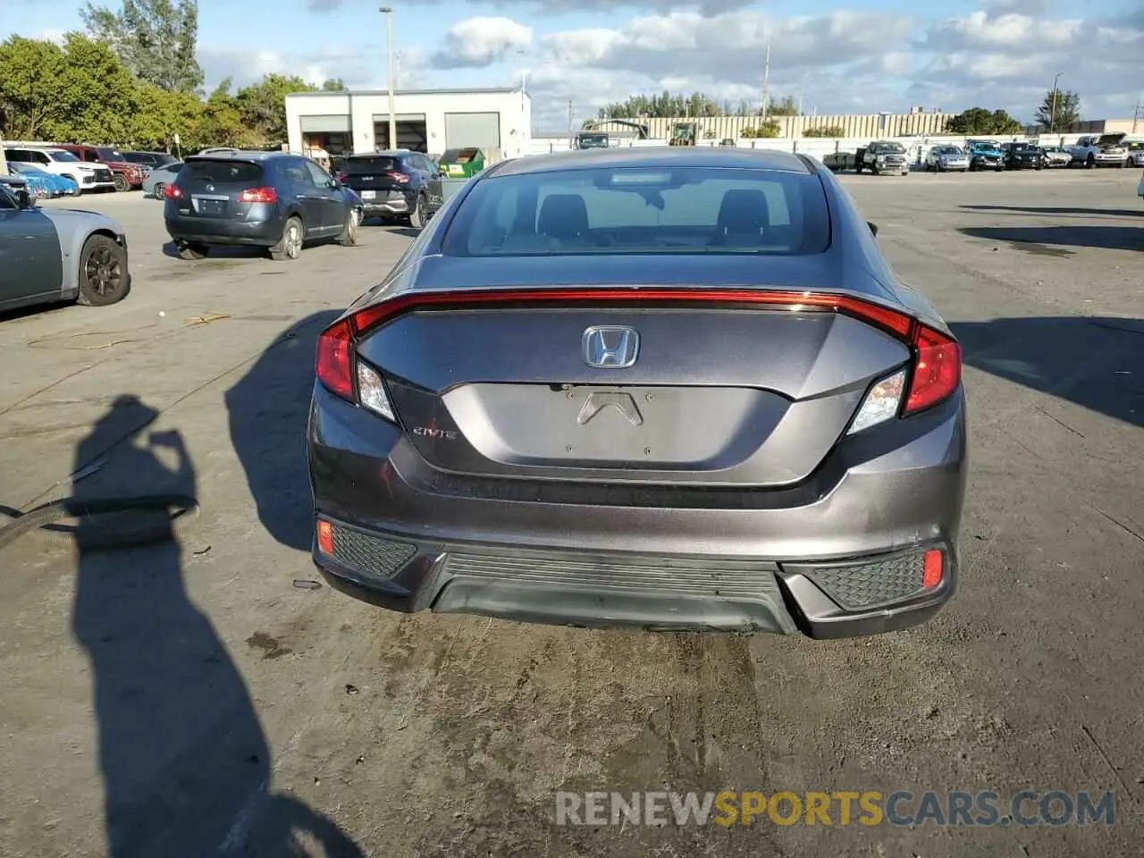 6 Photograph of a damaged car 2HGFC4B64KH304796 HONDA CIVIC 2019