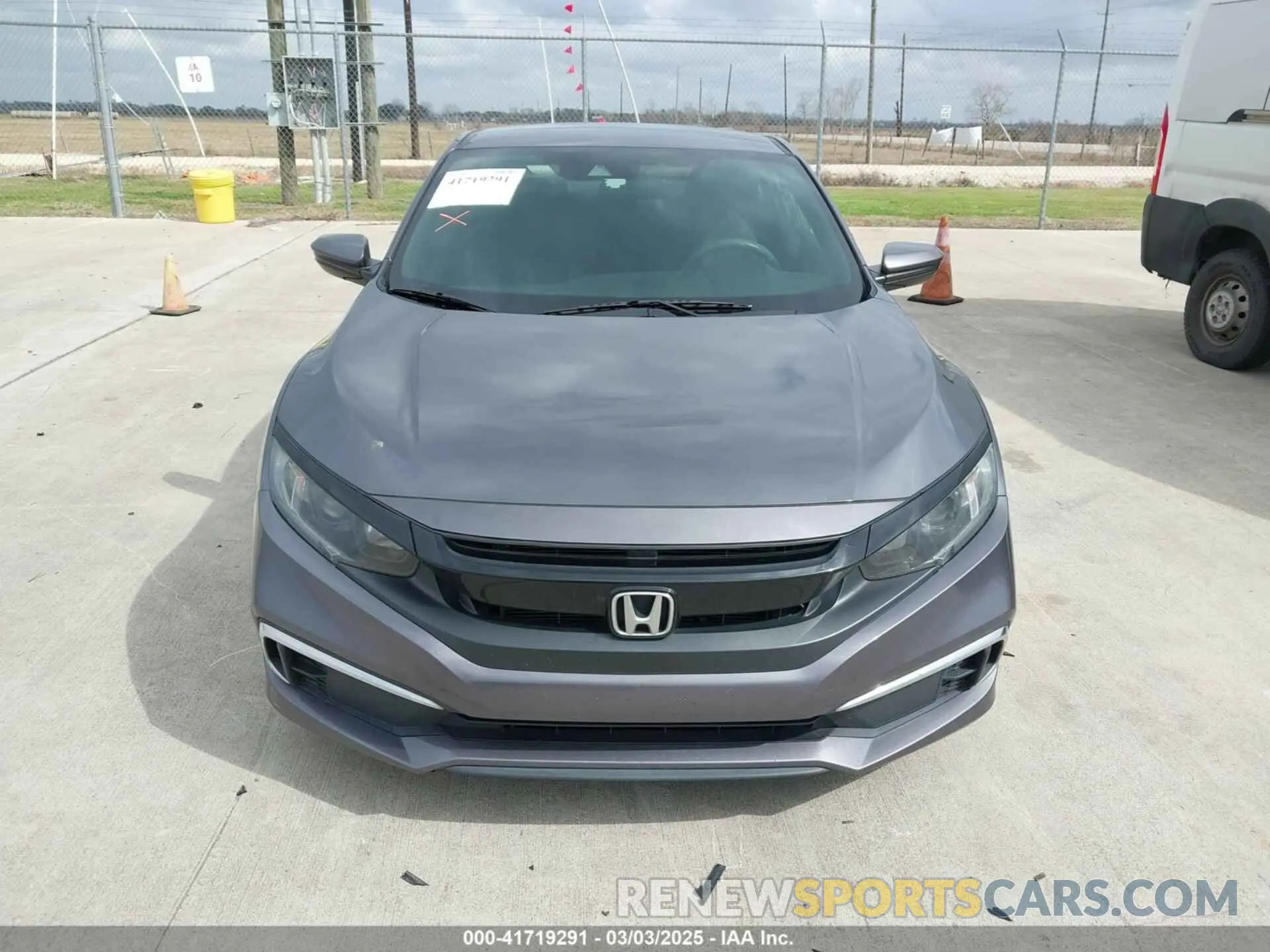12 Photograph of a damaged car 2HGFC4B67KH308437 HONDA CIVIC 2019