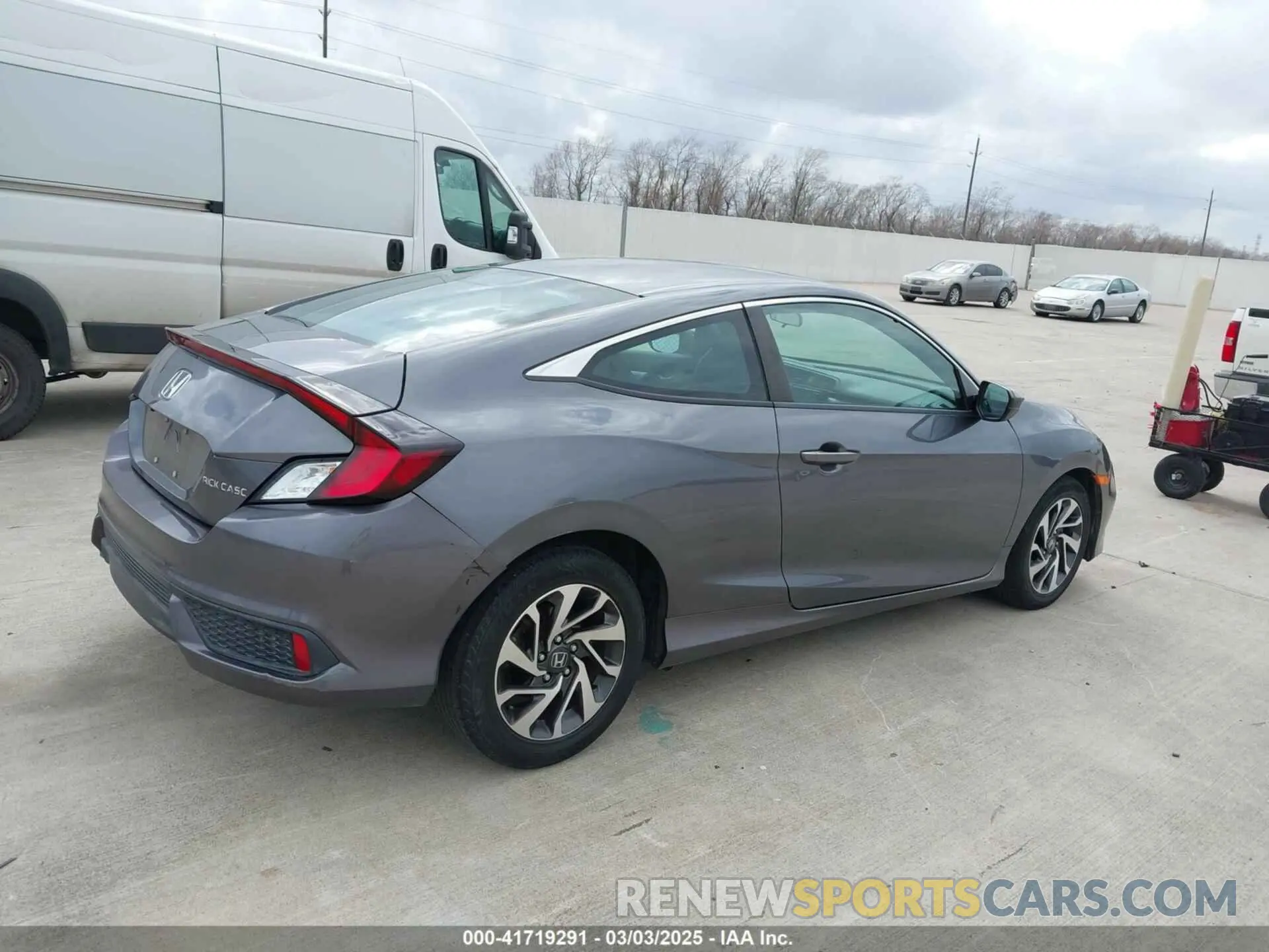 4 Photograph of a damaged car 2HGFC4B67KH308437 HONDA CIVIC 2019