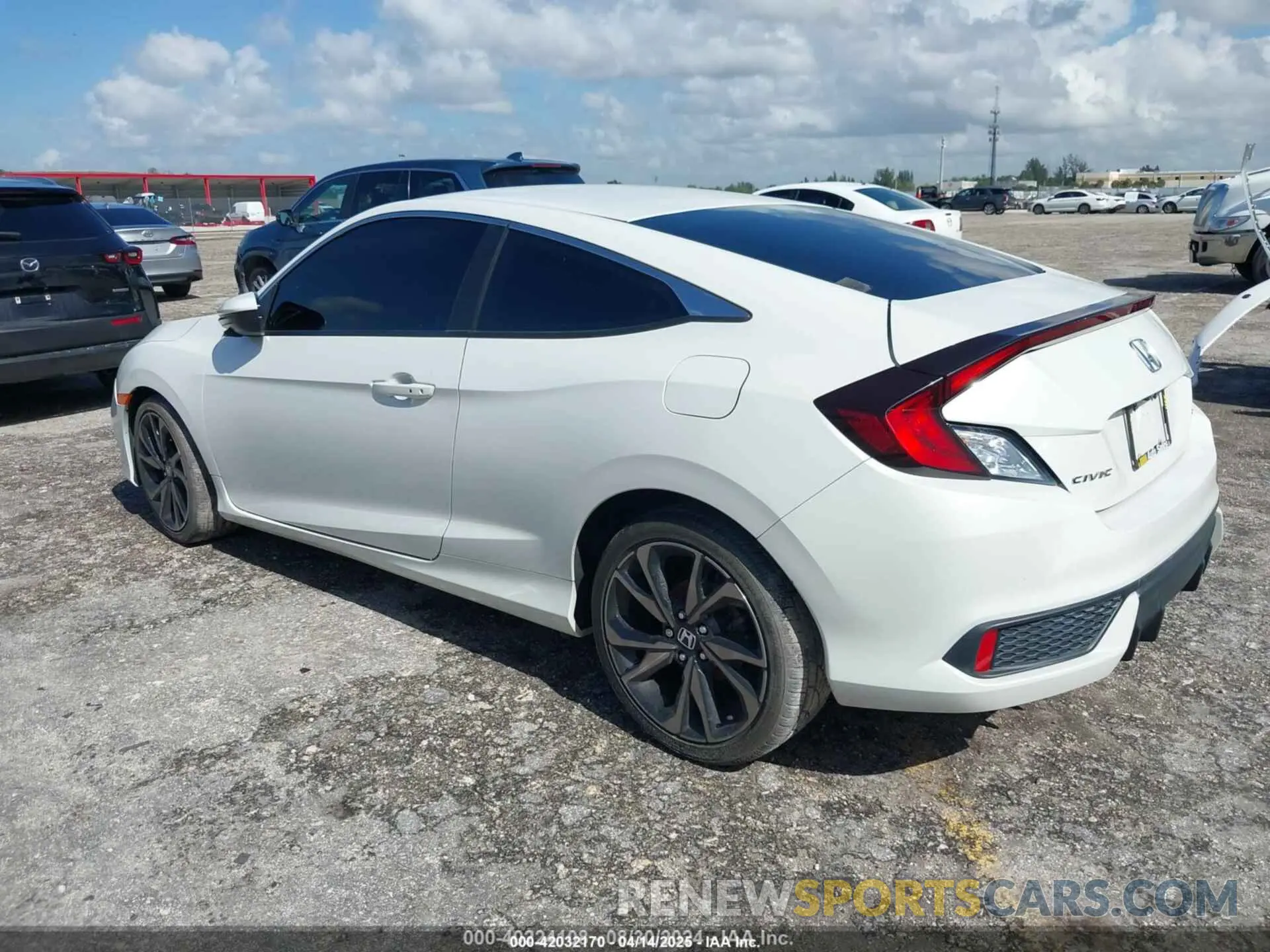 3 Фотография поврежденного автомобиля 2HGFC4B83KH301955 HONDA CIVIC 2019