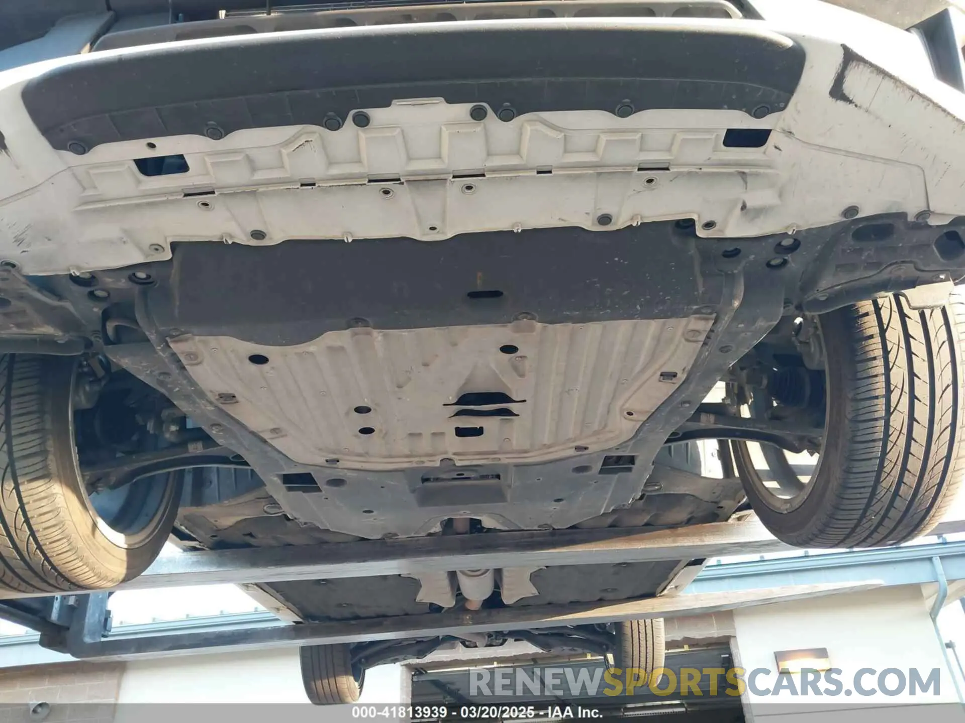 20 Фотография поврежденного автомобиля 2HGFC4B84KH305724 HONDA CIVIC 2019